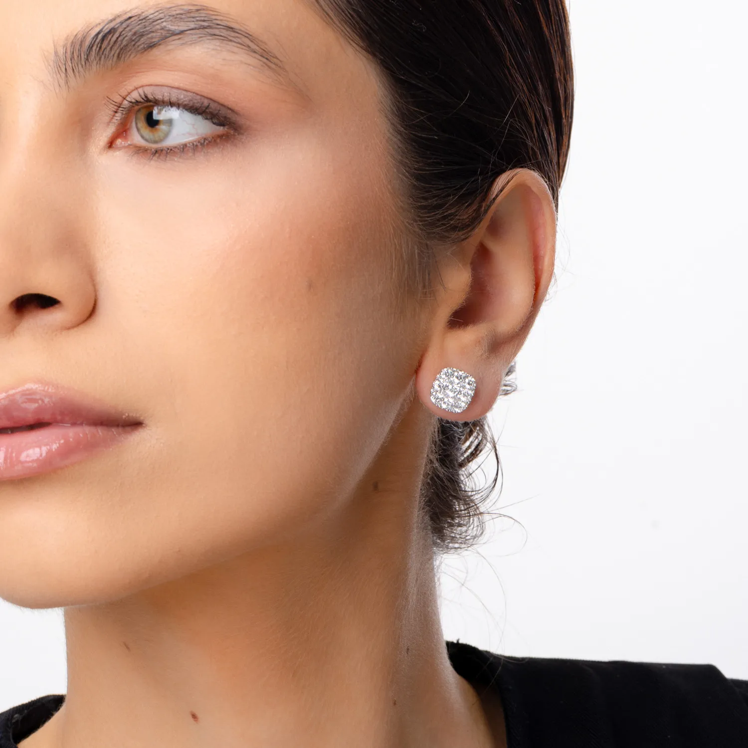Kolczyki z białego złota z diamentami o masie 2.41ct