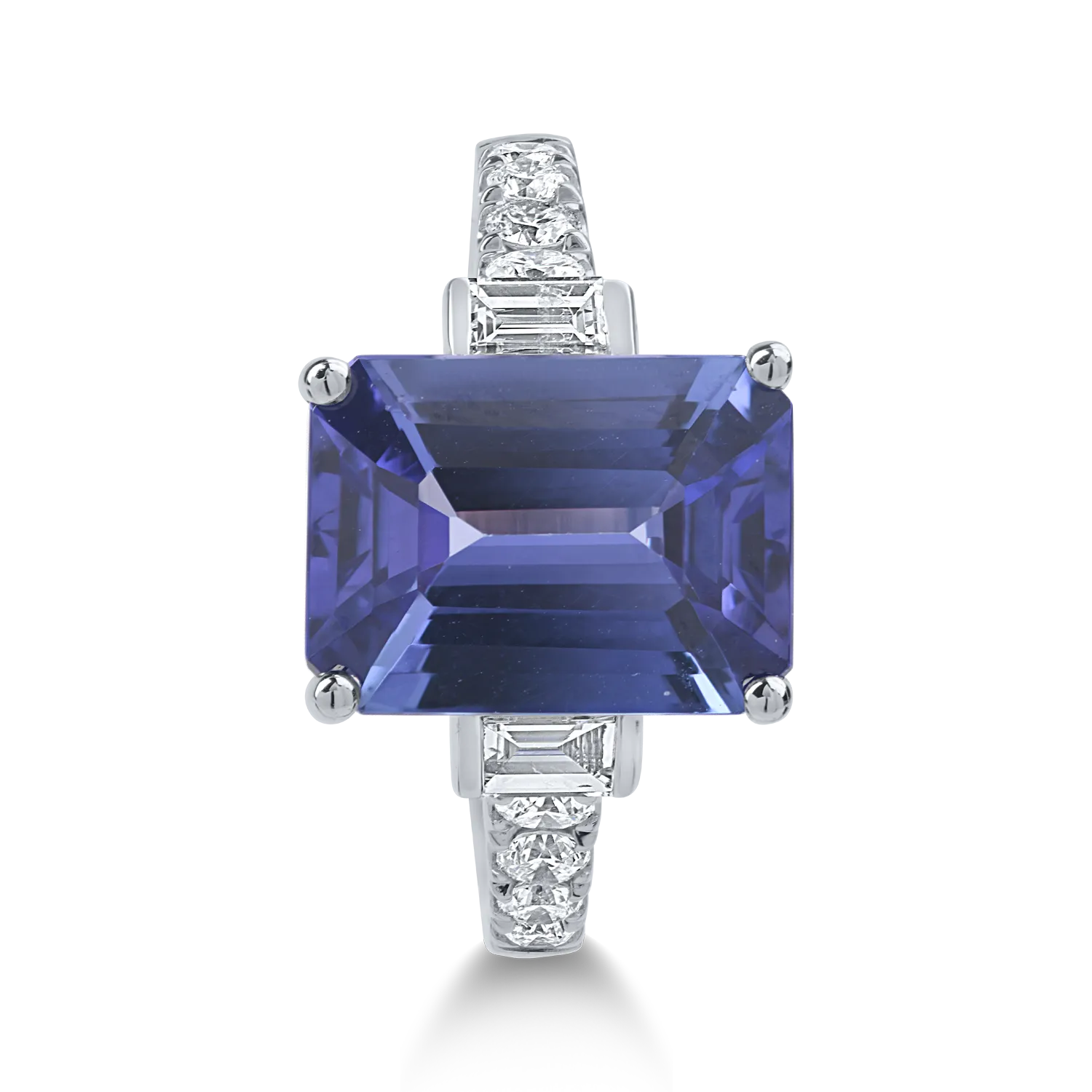 Inel din aur alb cu tanzanit emerald de 4.66ct si diamante de 0.53ct
