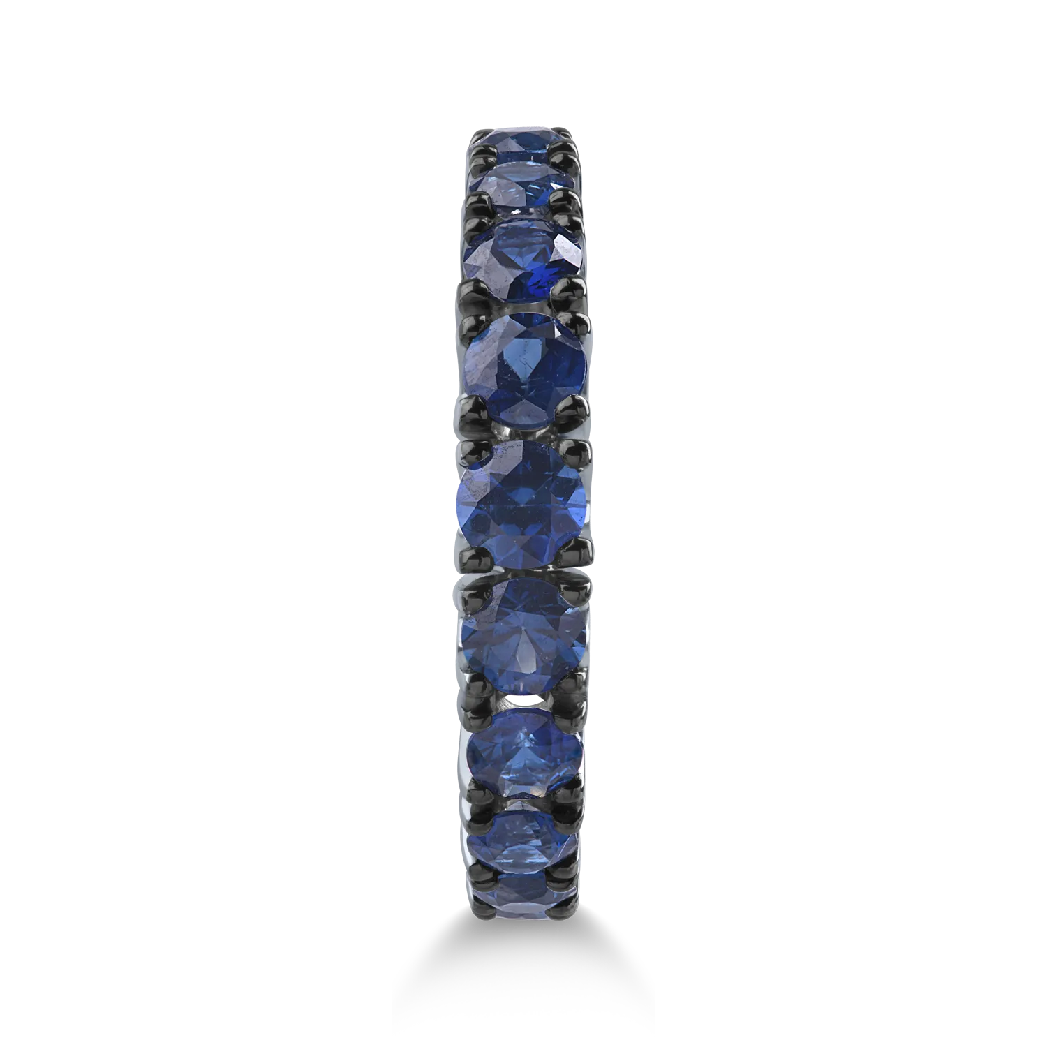 Half eternity ring in white gold with 1.96ct sapphires