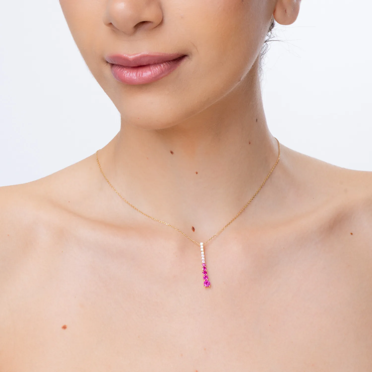Pandantiv din aur galben cu pietre pretioase de 1.29ct