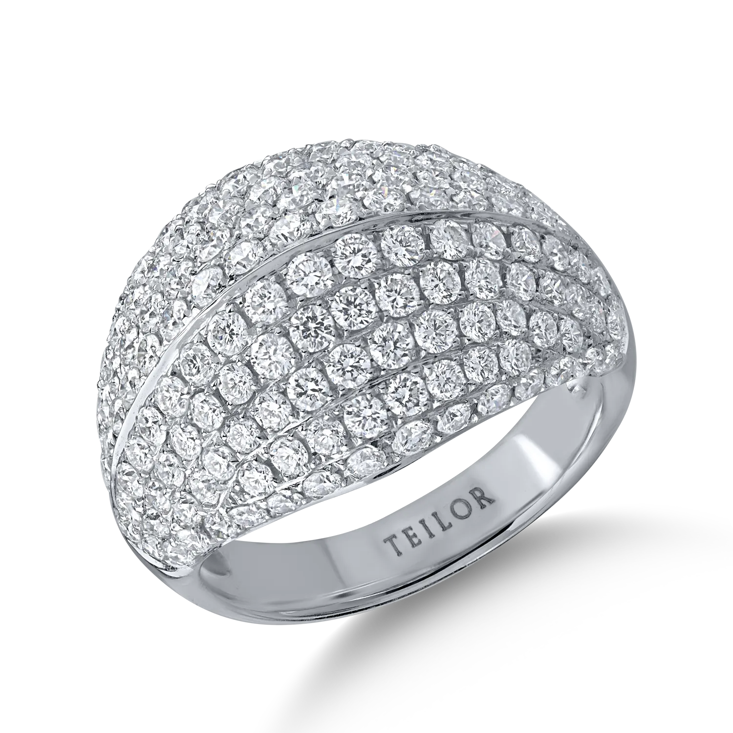 White gold ring with 2.60ct diamonds