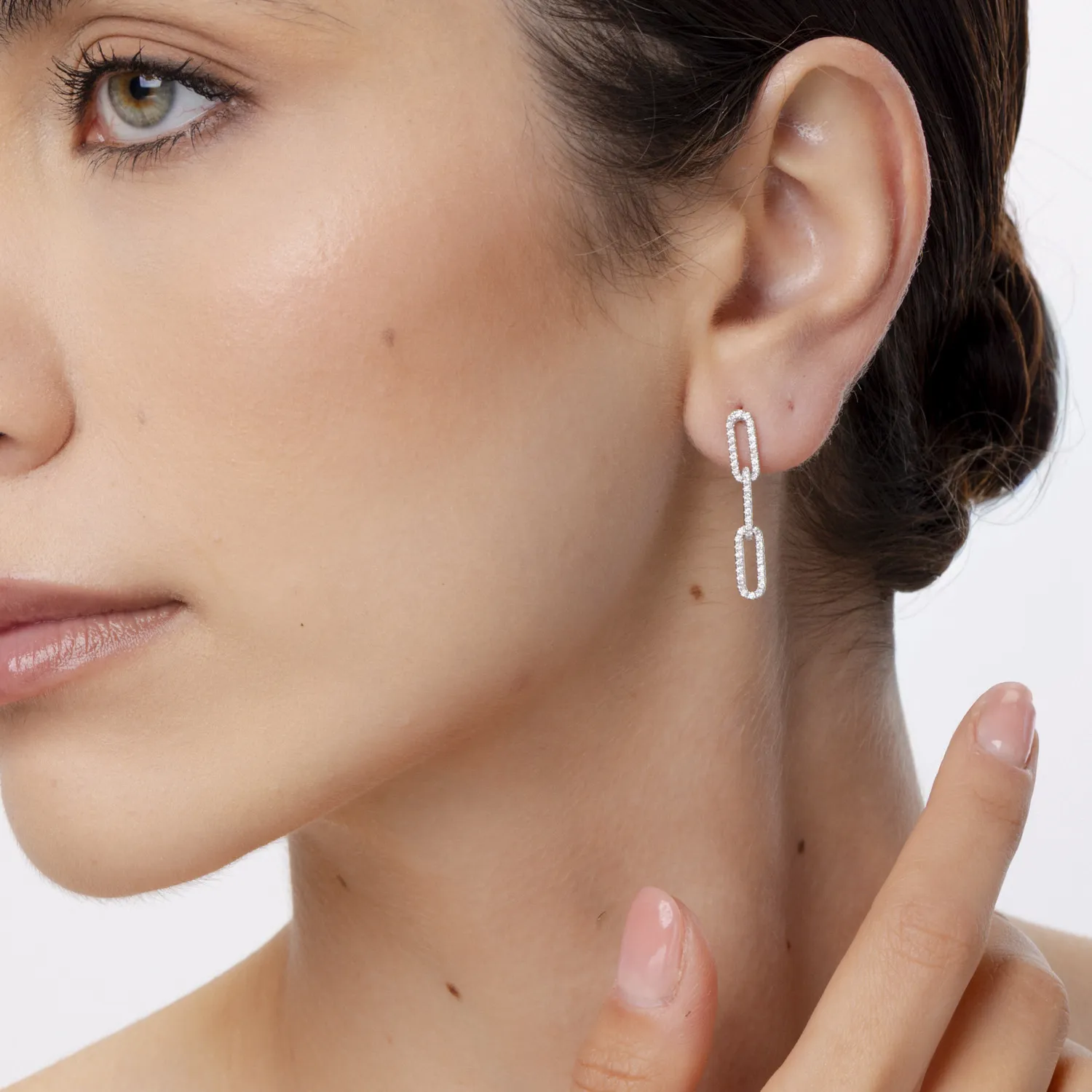 Fehérarany fülbevaló 0.35ct gyémántokkal