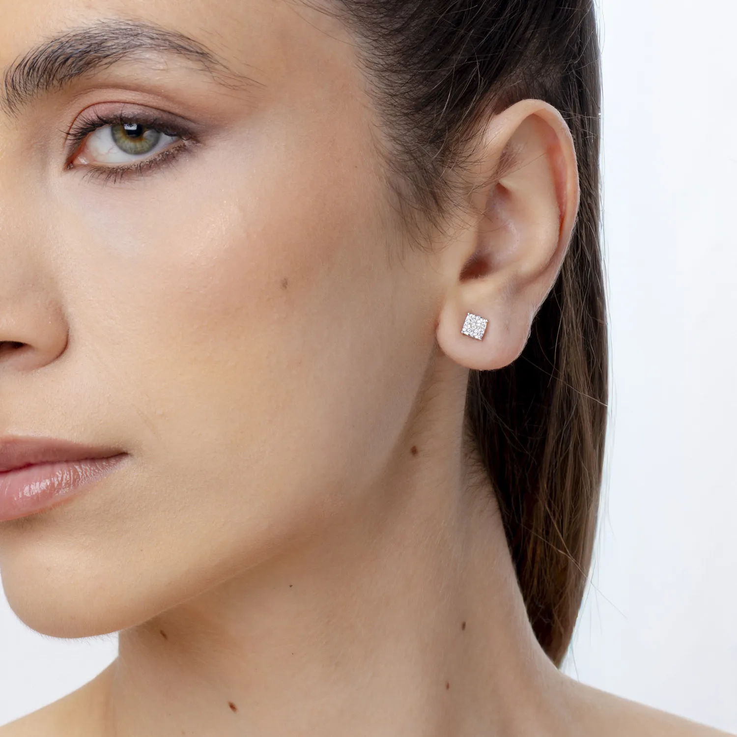 Fehér arany fülbevaló 0.53ct gyémántokkal