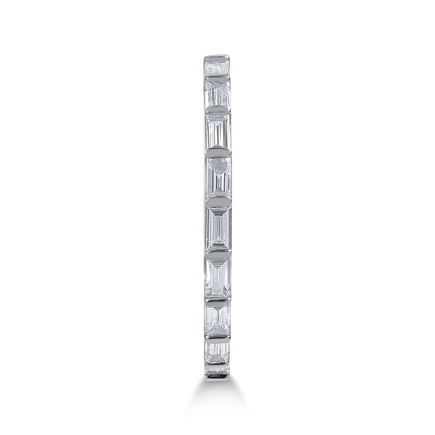 Half eternity ring in white gold with 0.59ct diamonds
