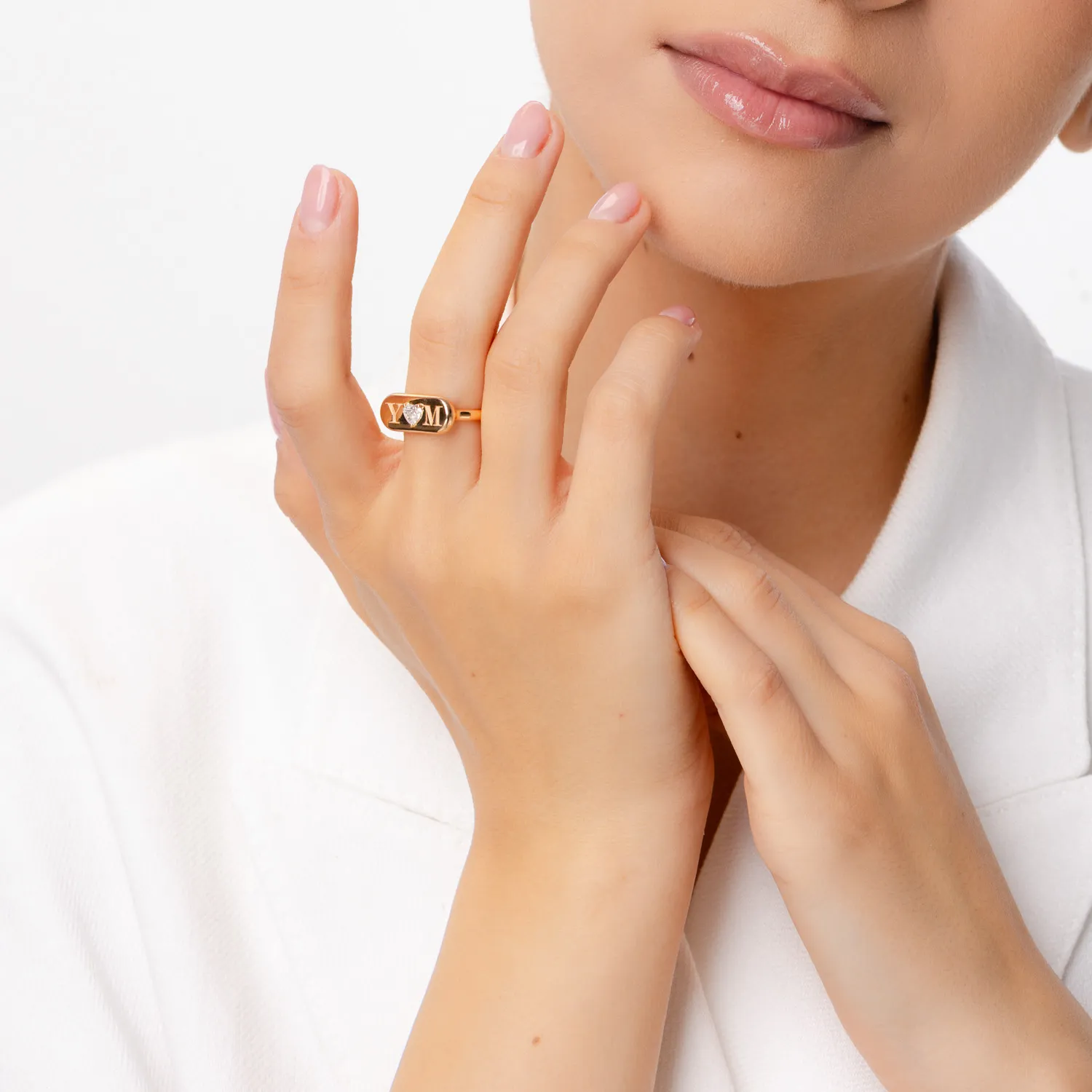 Rose gold ring with 0.3ct diamond