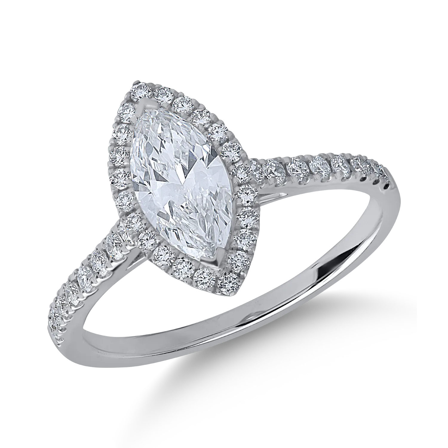 White gold ring with 0.71ct diamond and 0.33ct diamonds