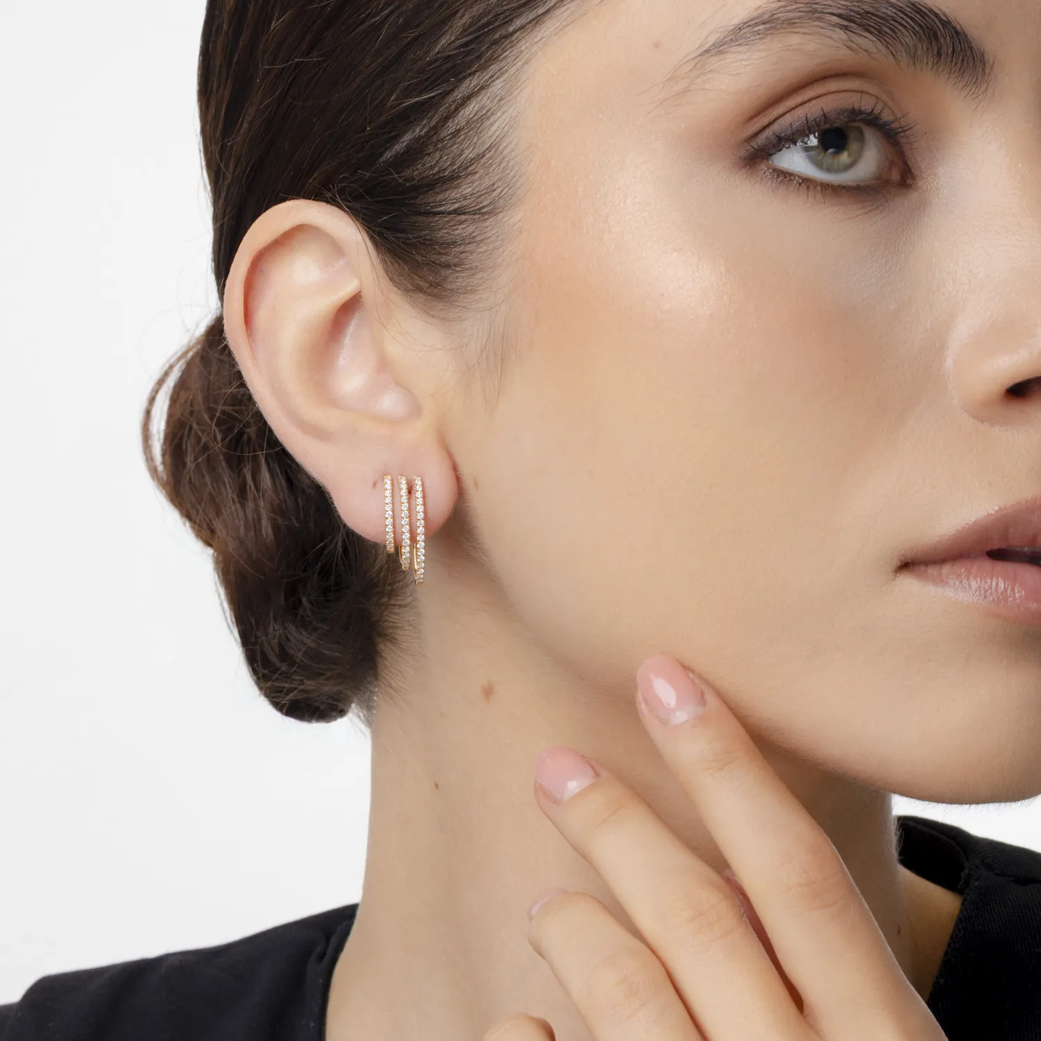 Rose gold stud earrings with 0.6ct microsetting diamonds