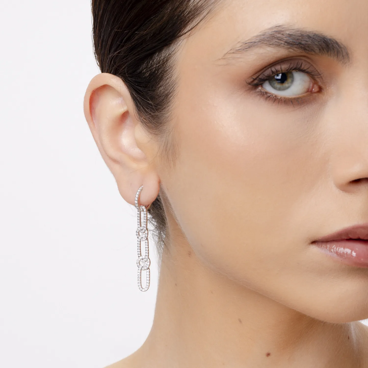 Fehér arany fülbevaló 1.12ct gyémántokkal