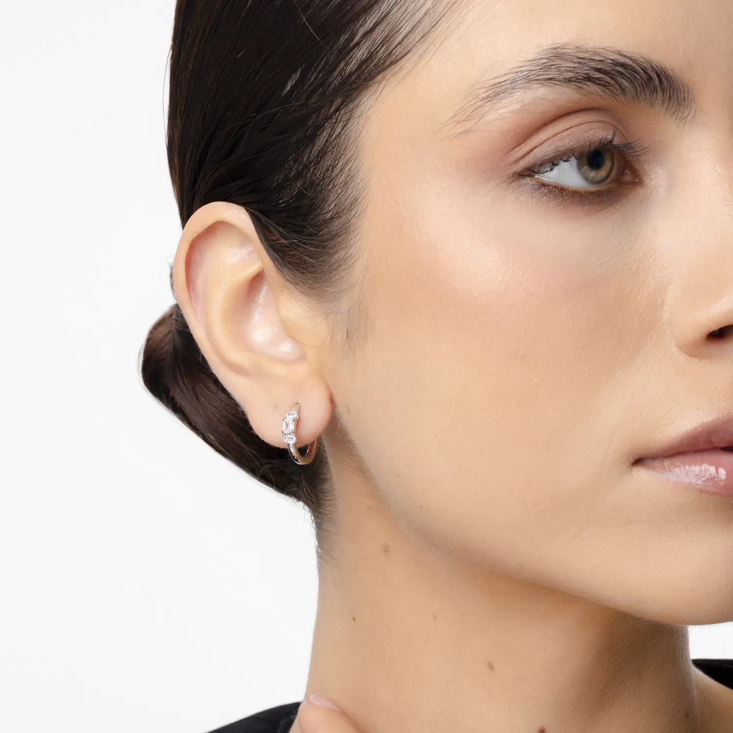Fehérarany fülbevaló 0.71ct gyémántokkal