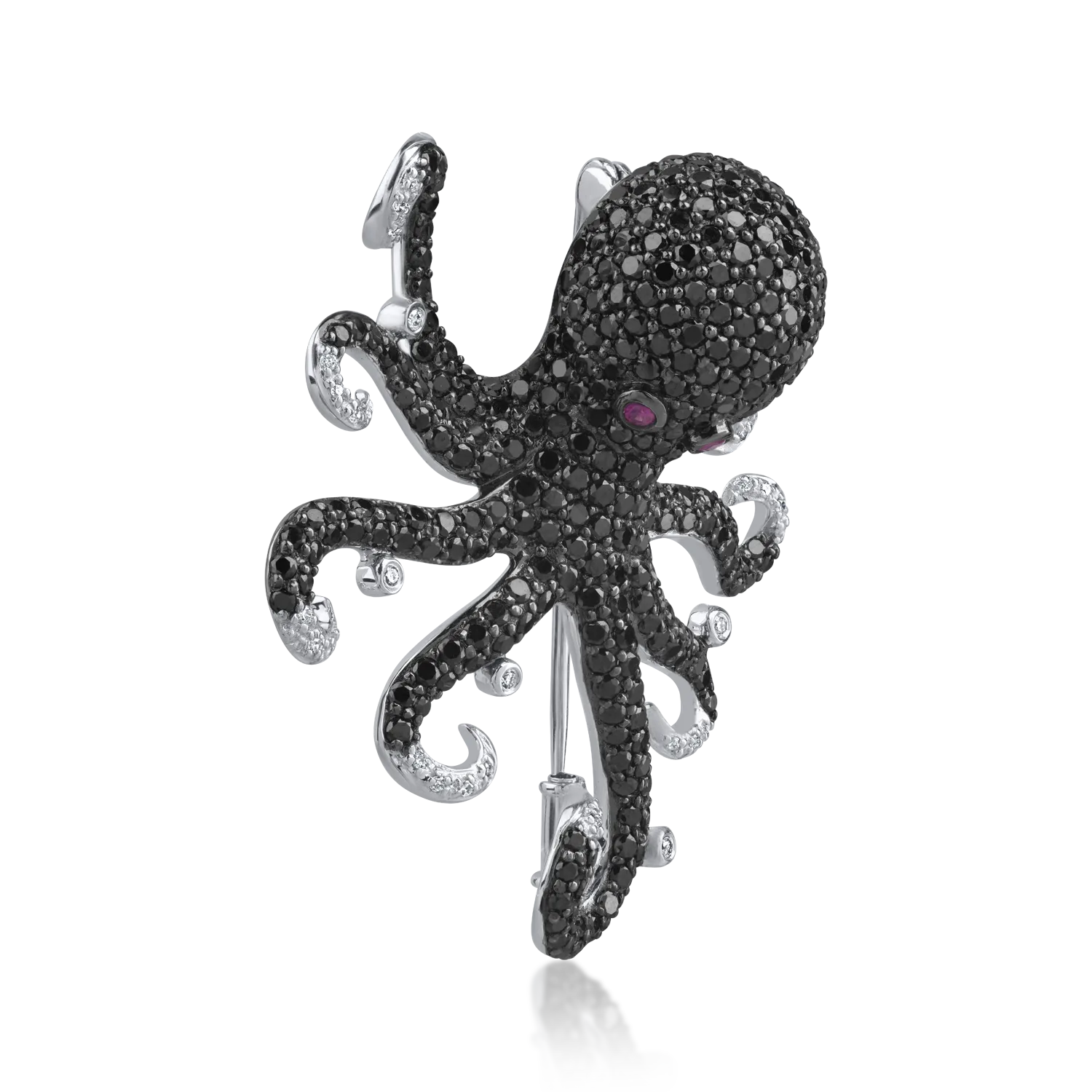 White gold brooch with 5.67ct diamonds and 0.06ct pink sapphires