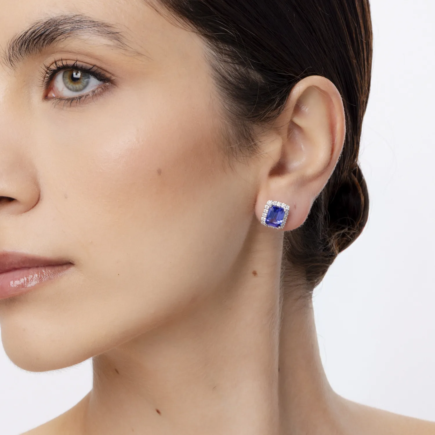 Fehérarany fülbevaló 4.93ct tanzanittal és 0.93ct gyémánttal