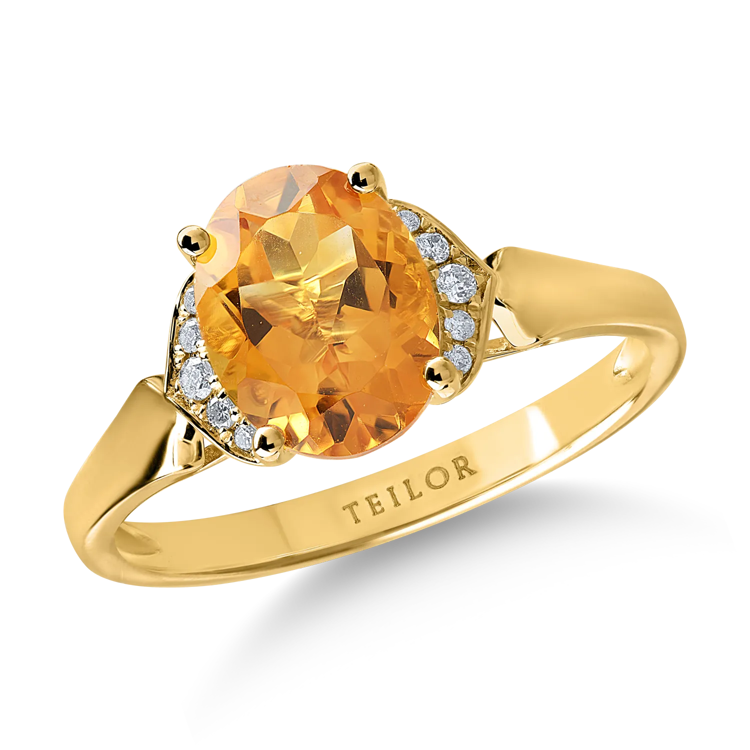 Yellow gold ring with 1.76ct citrine and 0.05ct diamonds