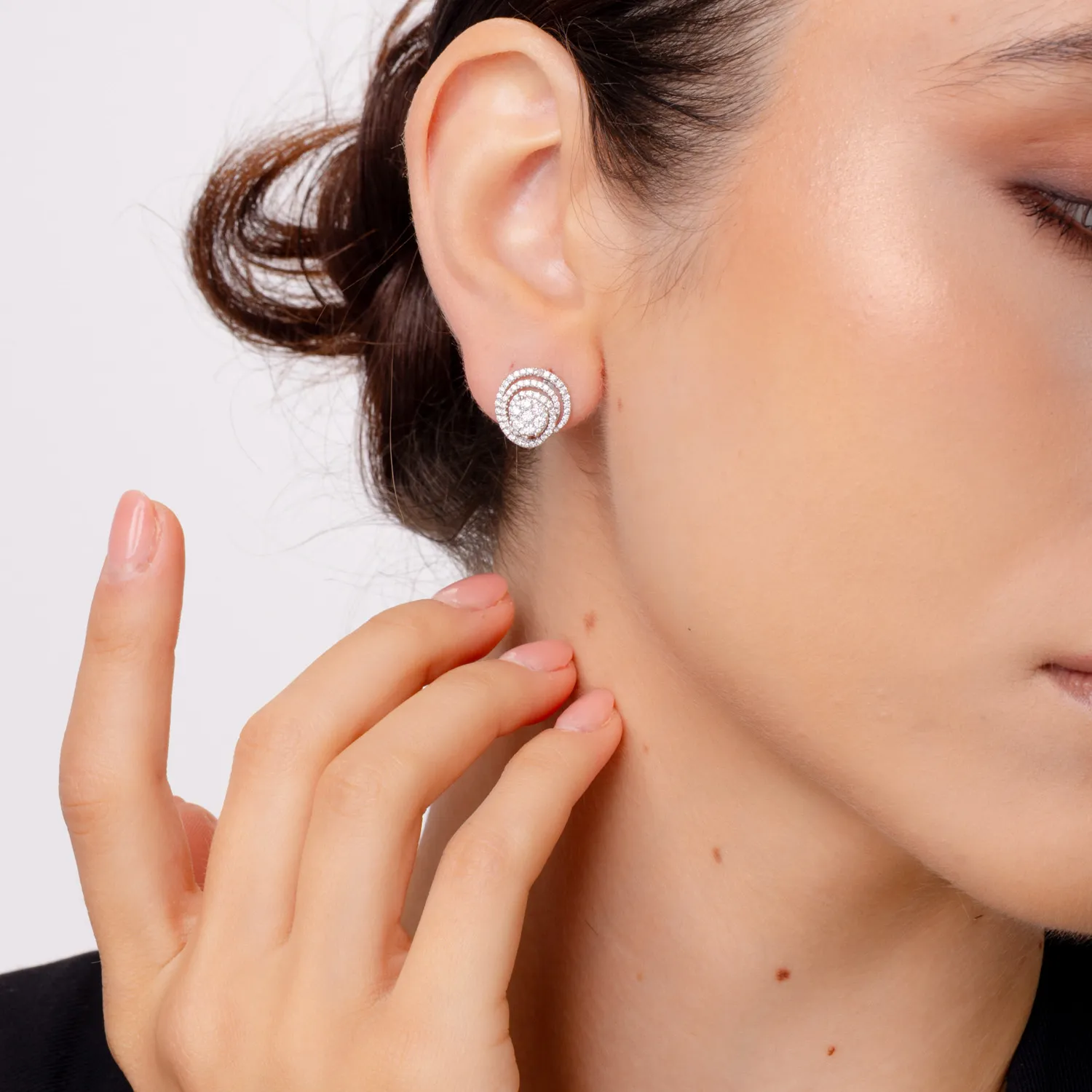 Cercei din aur alb cu diamante de 0.93ct