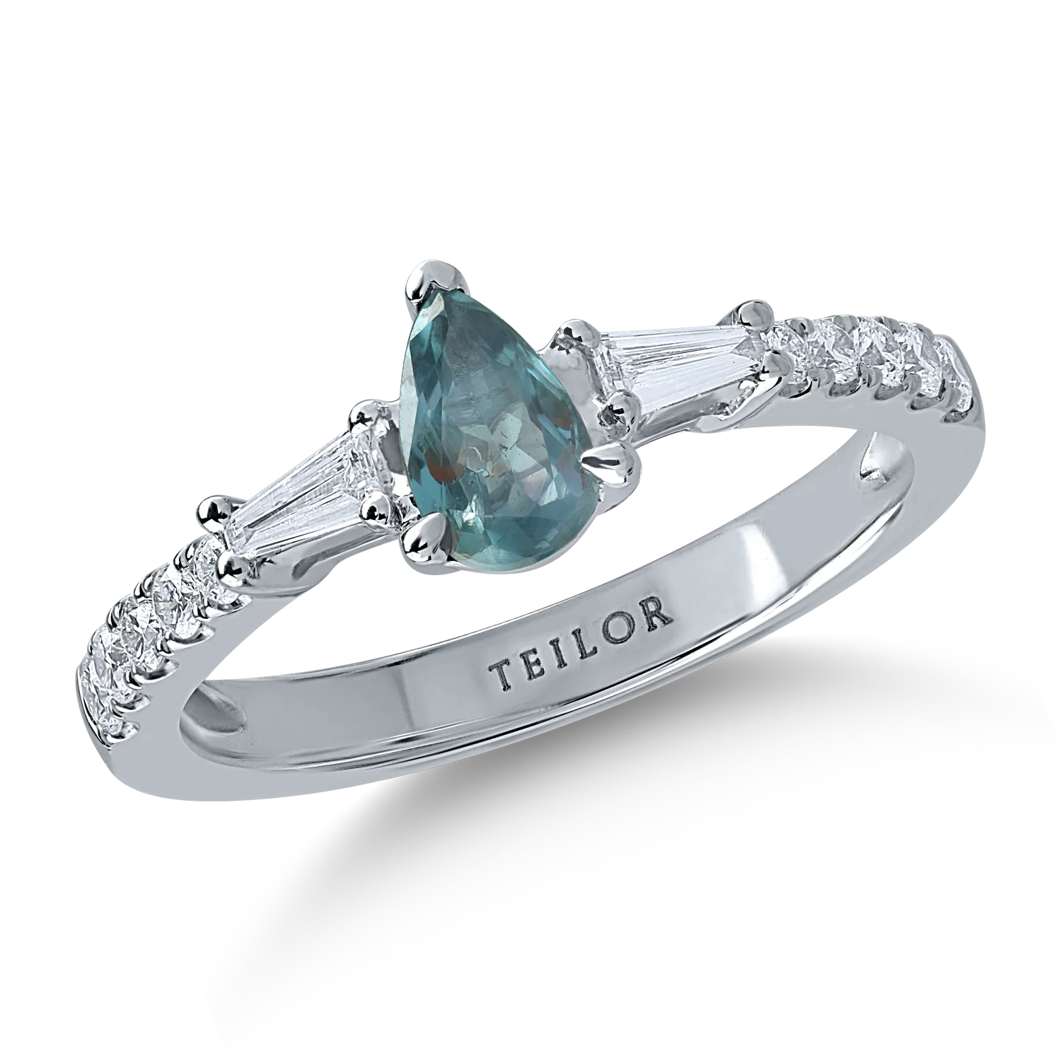 White gold ring with 0.57ct alexandrite and 0.34ct diamonds