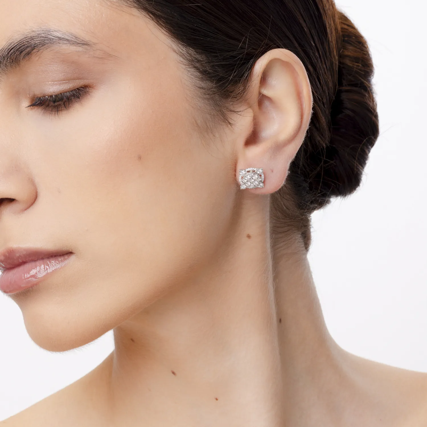 Fehér arany fülbevaló 0.7ct gyémánttal