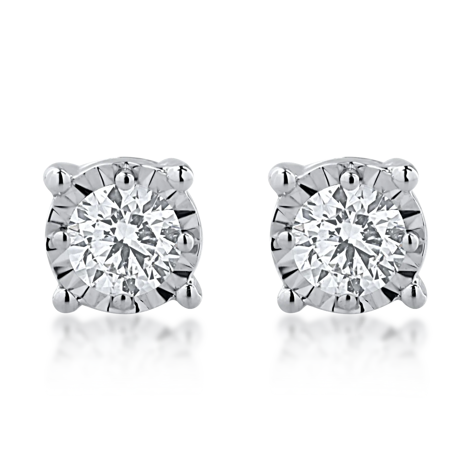 White gold earrings with 0.67ct diamonds