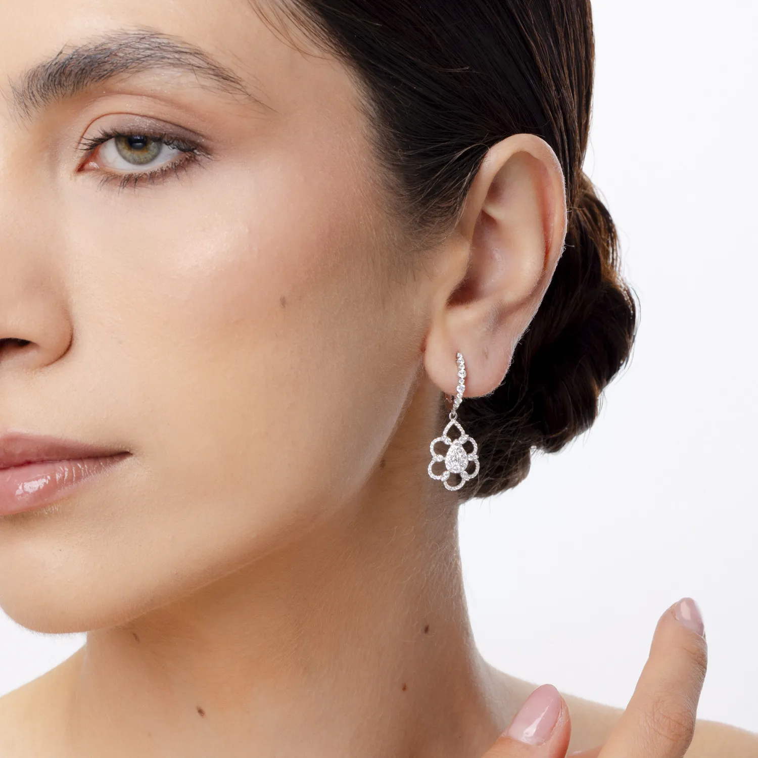 Fehér arany fülbevaló 1.4ct gyémántokkal
