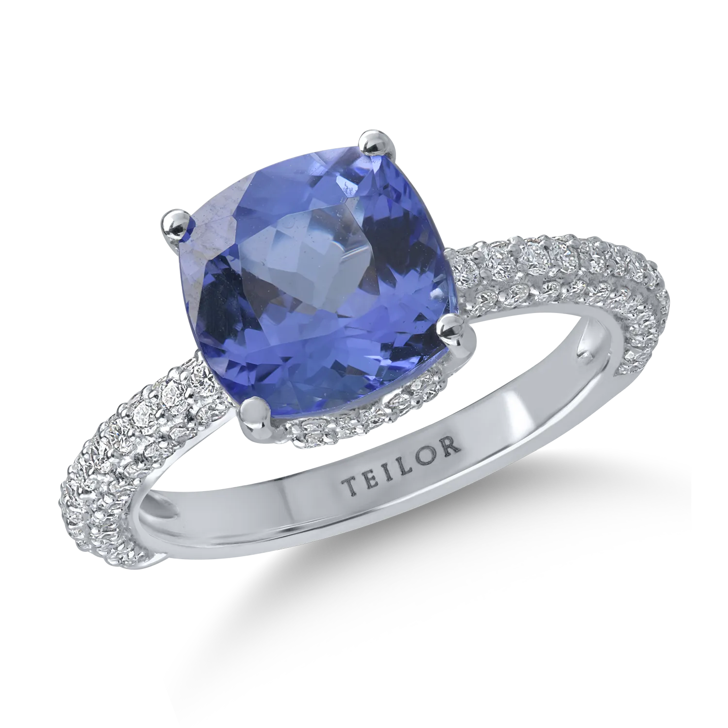 White gold ring with 3.39ct tanzanite and 0.683ct diamonds