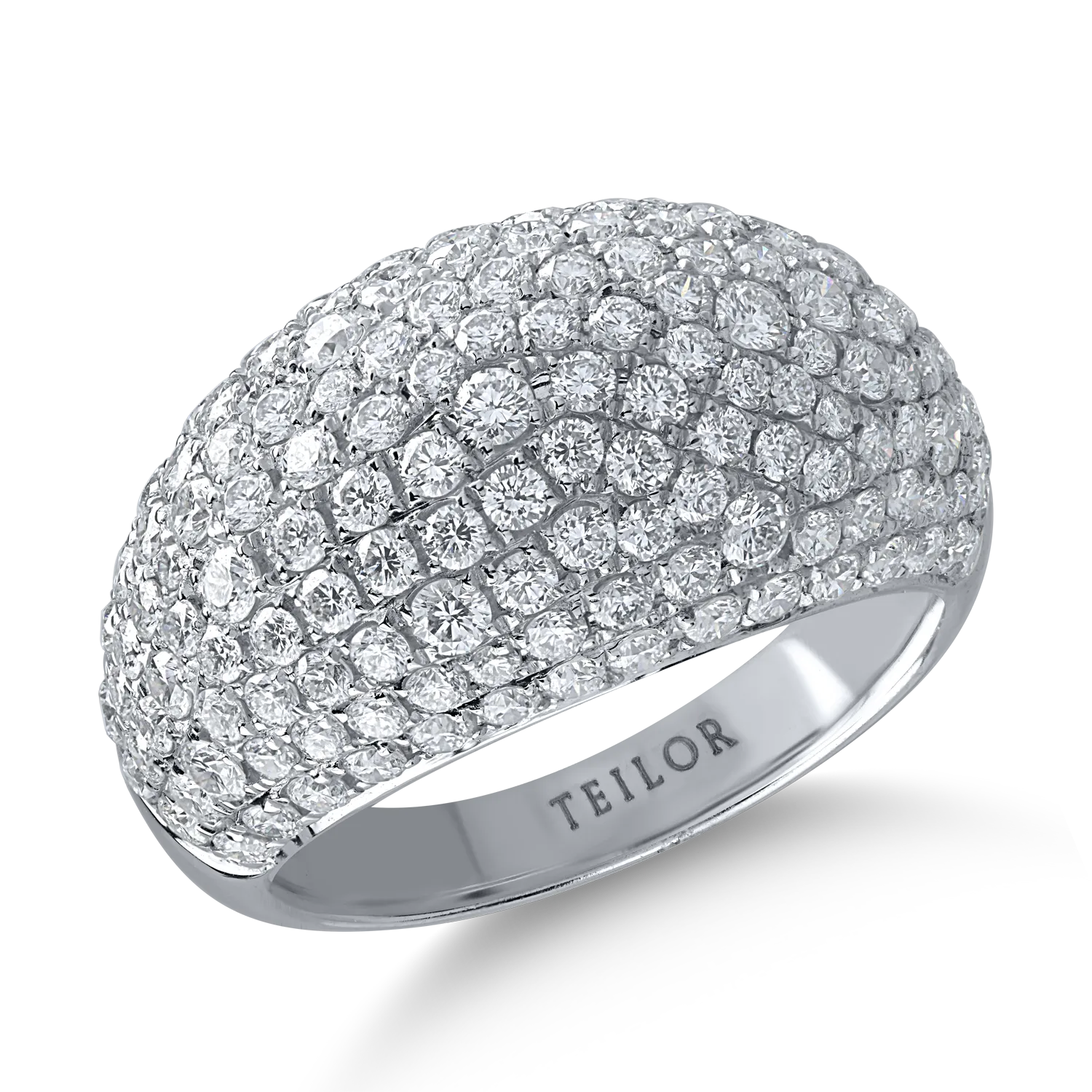 White gold ring with 2.62ct diamonds