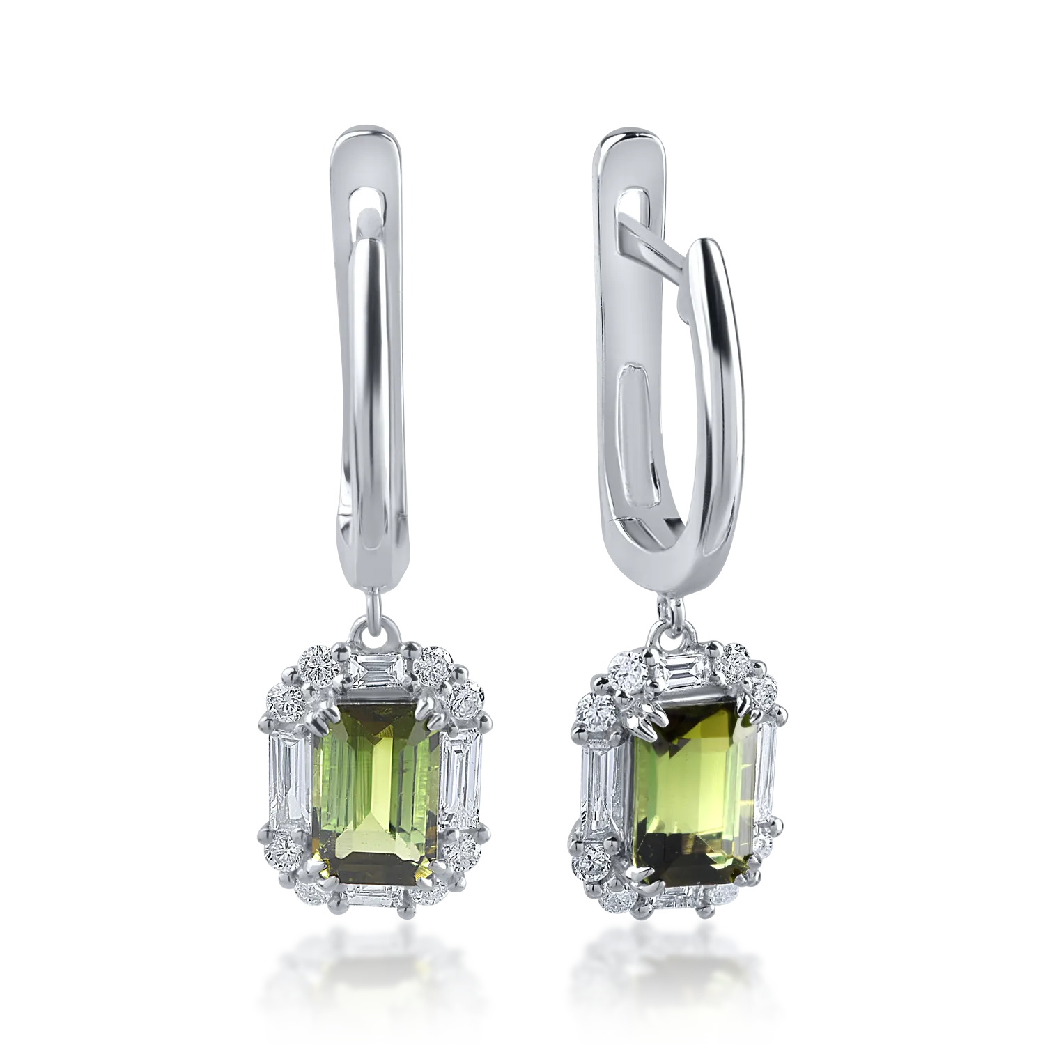 Cercei din aur alb cu turmaline verzi de 1.23ct si diamante baguette si rotunde de 0.39ct