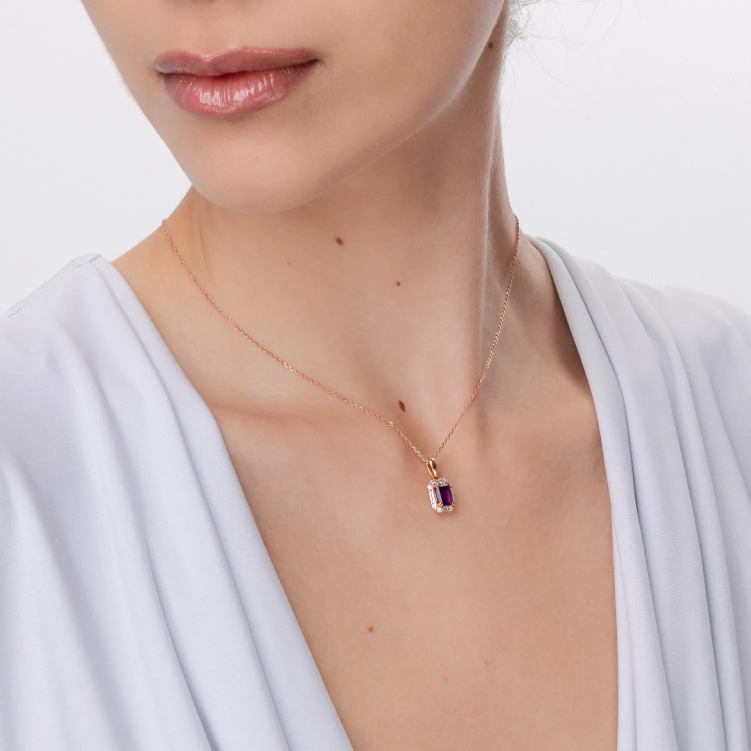 Pandantiv din aur roz cu ametist de 0.97ct si diamante baguette si rotunde de 0.34ct - imagine 4