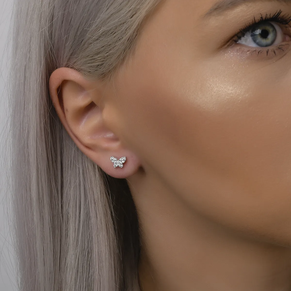 Обеци с пеперуда от бяло злато 14К