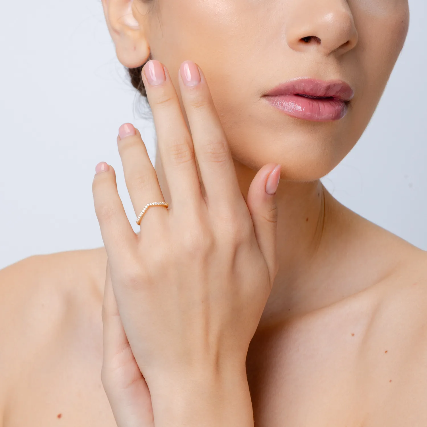 Inel semi eternity din aur galben cu zirconia microsetting