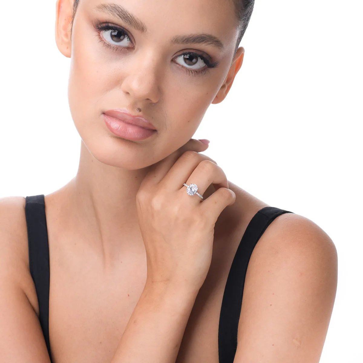 Inel single stone pave din aur alb cu zirconii