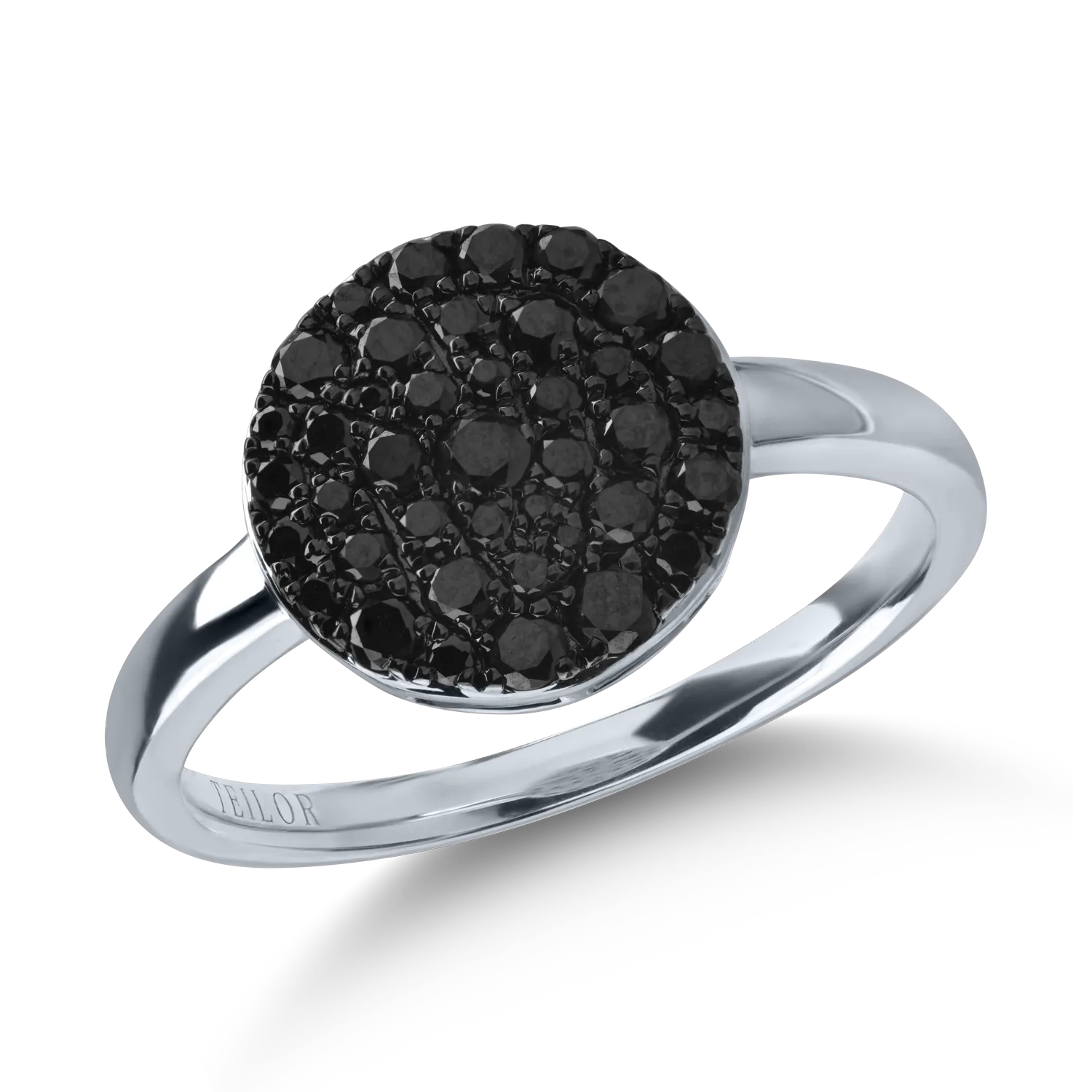 White gold ring with 0.58ct black diamonds