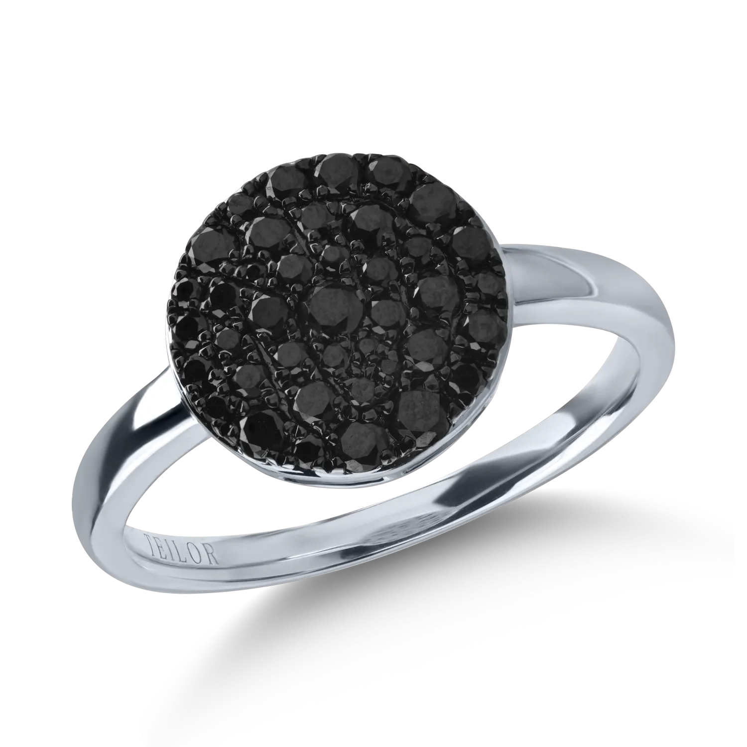 White gold ring with 0.59ct black diamonds