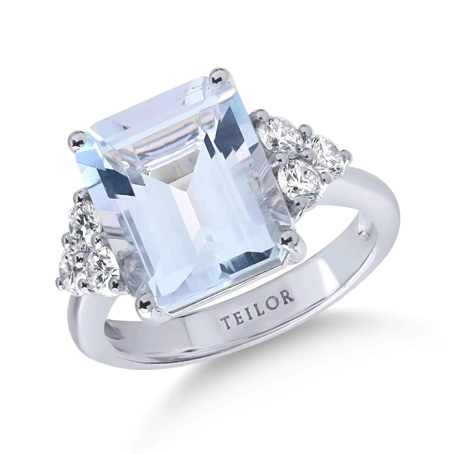 Fehérarany gyűrű 5.7ct akvamarinnal és 0.62ct gyémántokkal