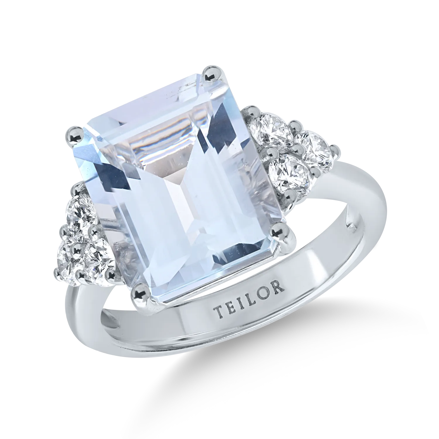 Inel din aur alb cu acvamarin octogonal de 4.2ct si diamante de 0.6ct