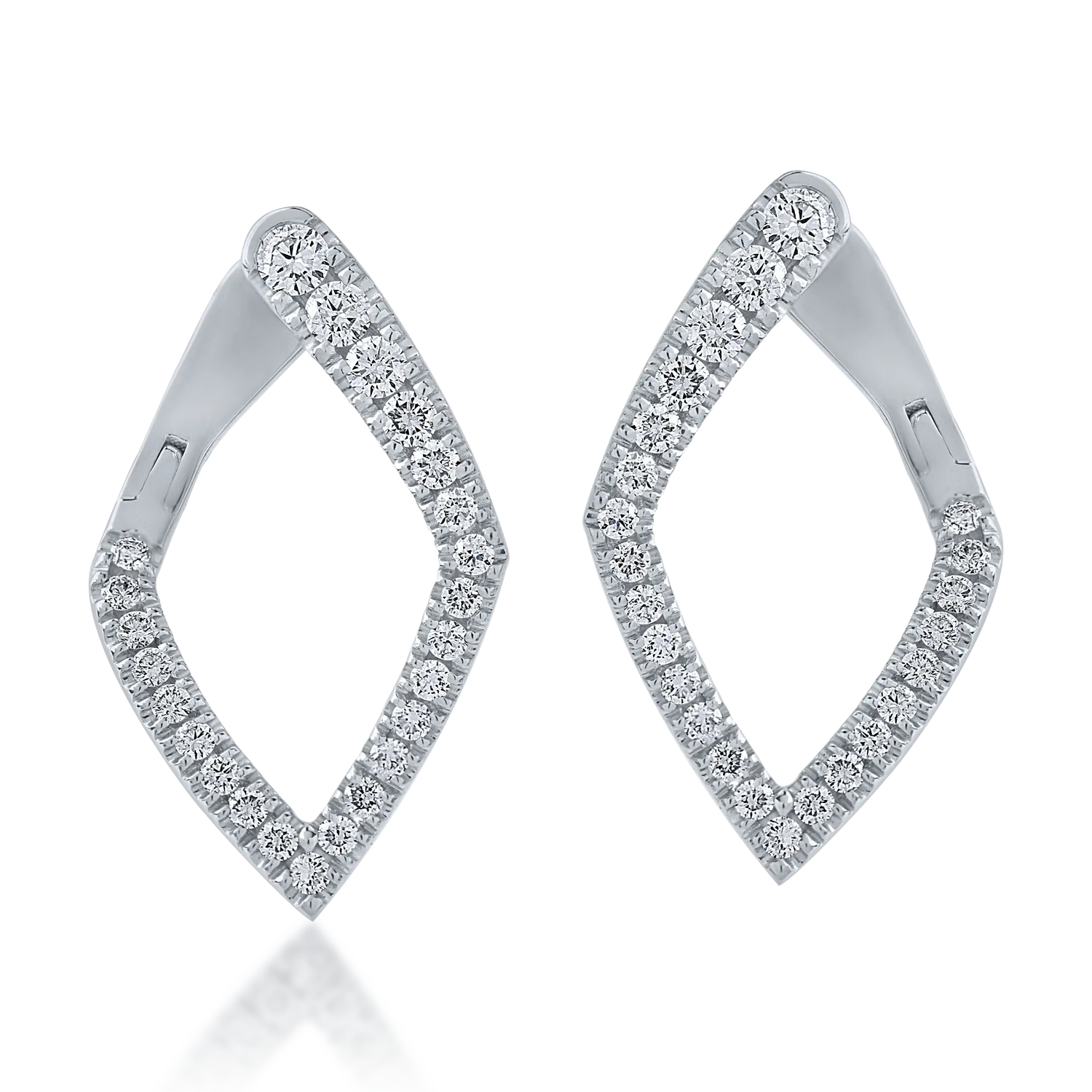 White gold earrings with 0.66ct diamonds