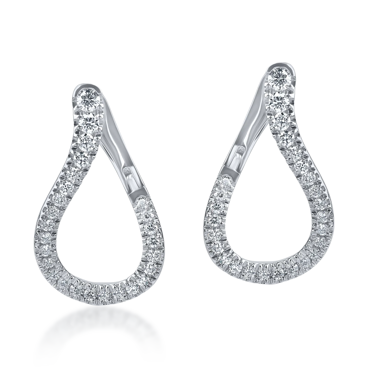 Fehérarany fülbevaló. 0.7ct. mikrore keményedő gyémántokkal