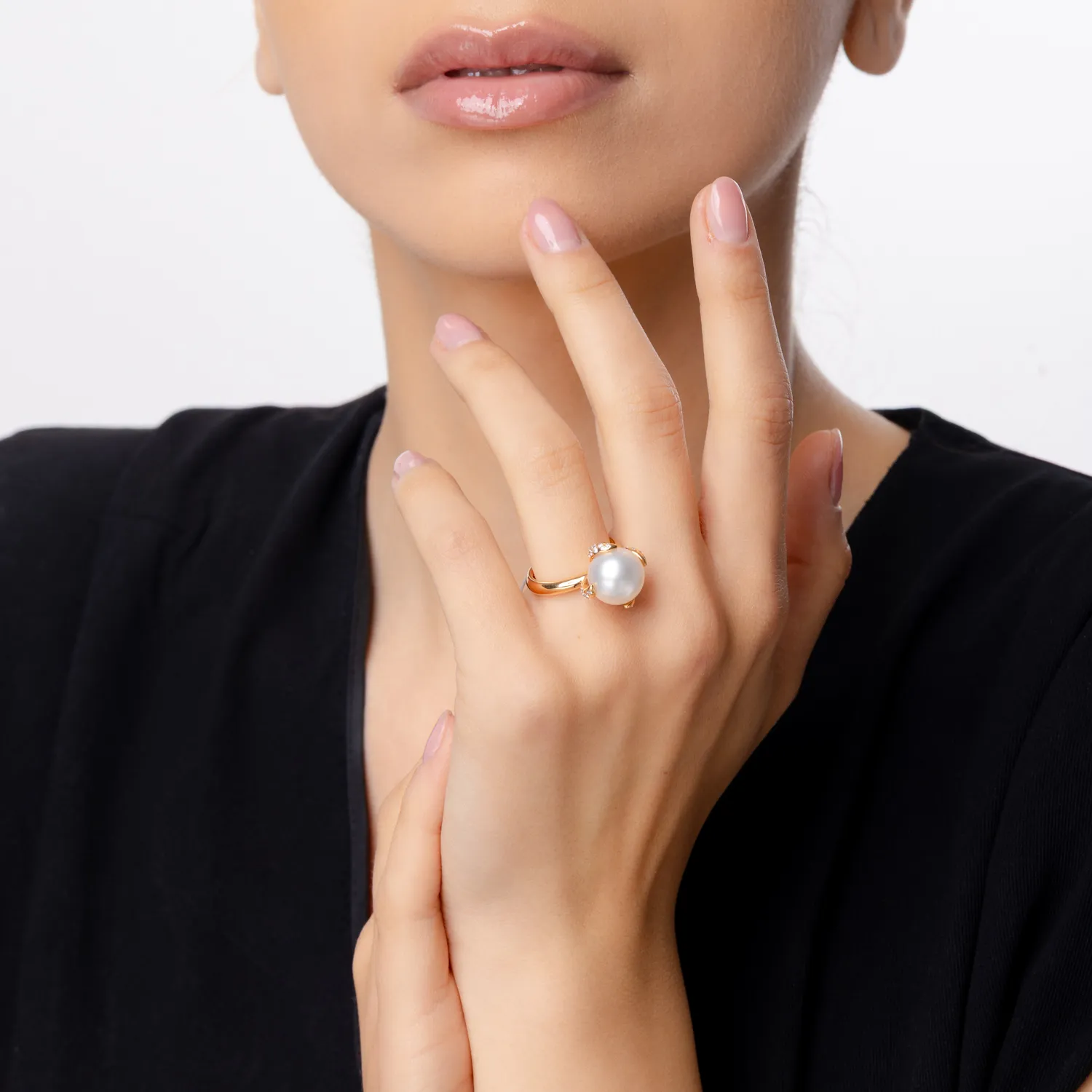 Rózsarany gyűrű 12.09ct ausztrál gyönggyel és 0.36ct gyémántokkal