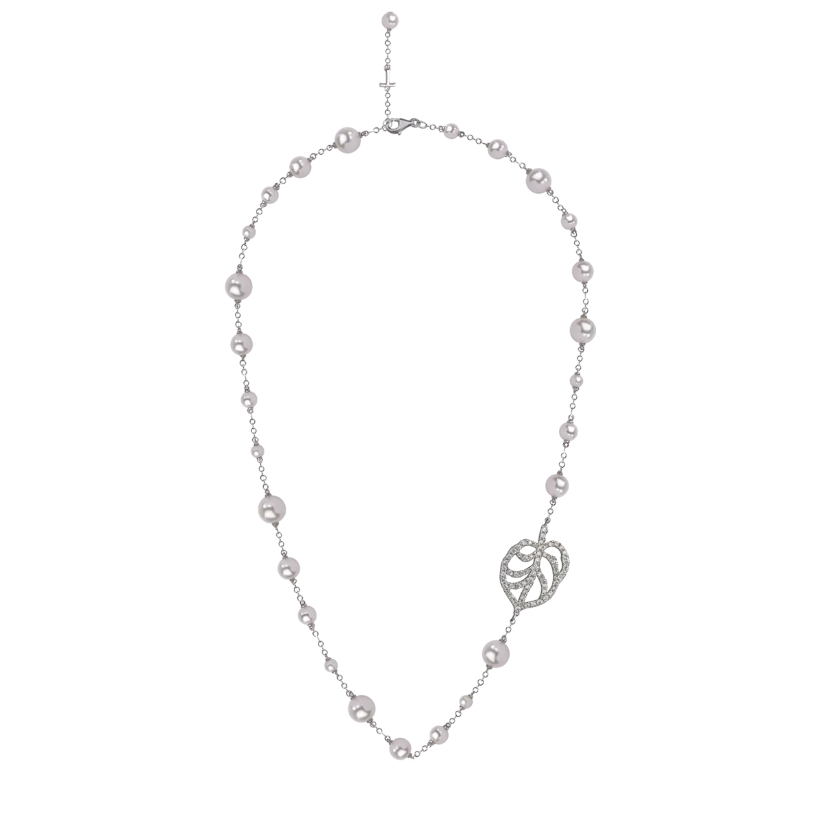 White gold necklace with 65.75ct fresh water pearls and 0.33ct diamonds