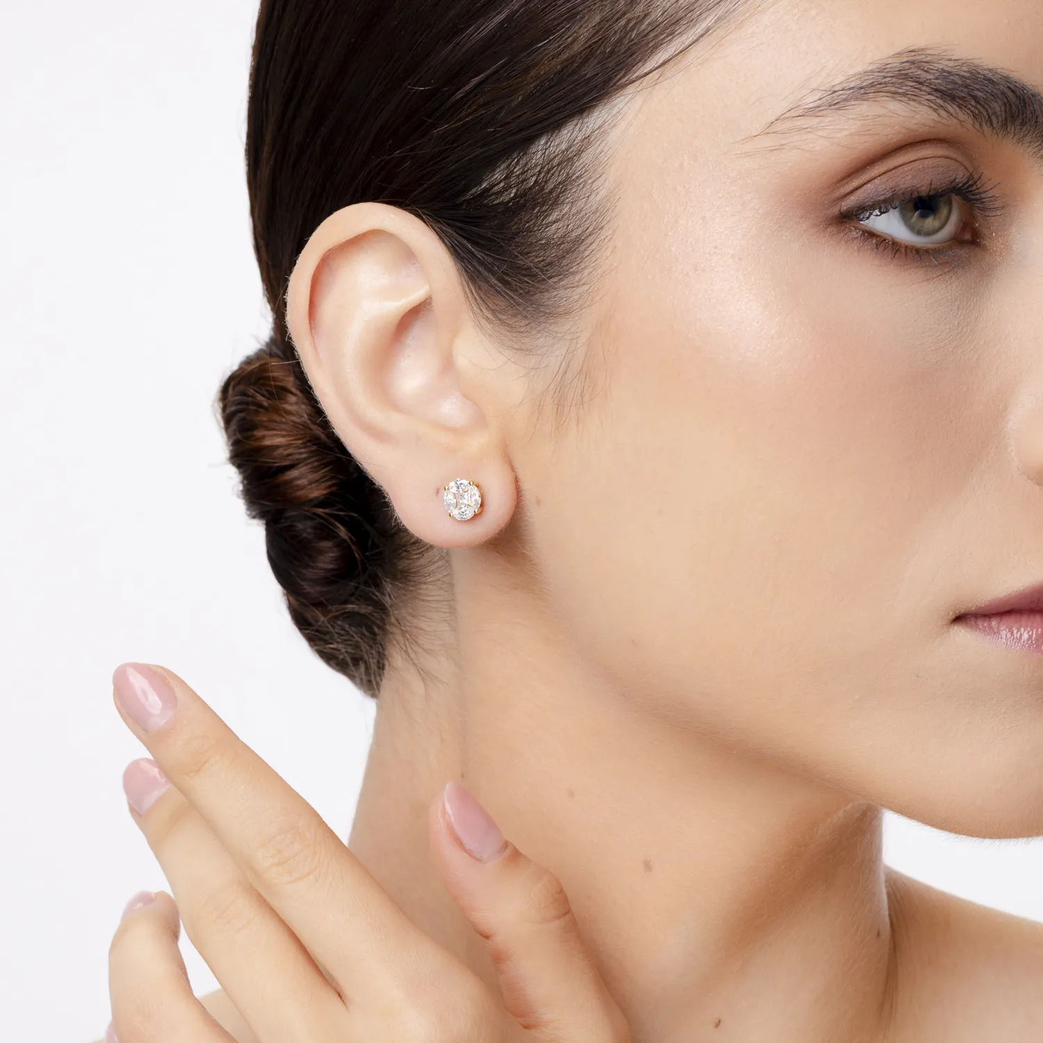 Kolczyki z żółtego złota z diamentami o masie 1.13ct