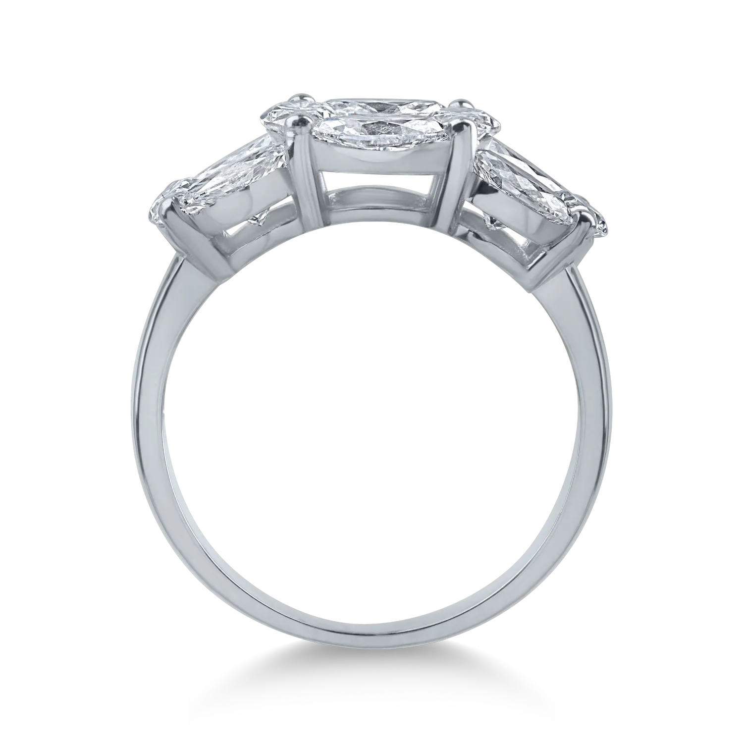 White gold ring with 2.13ct diamonds