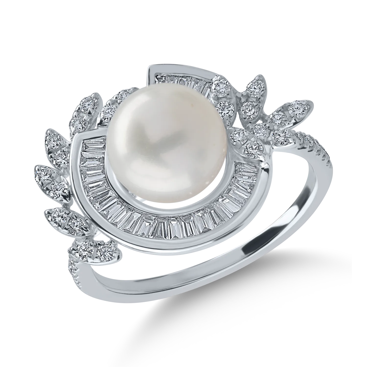 White gold ring with 3.81ct fresh water pearls and 0.44ct diamonds