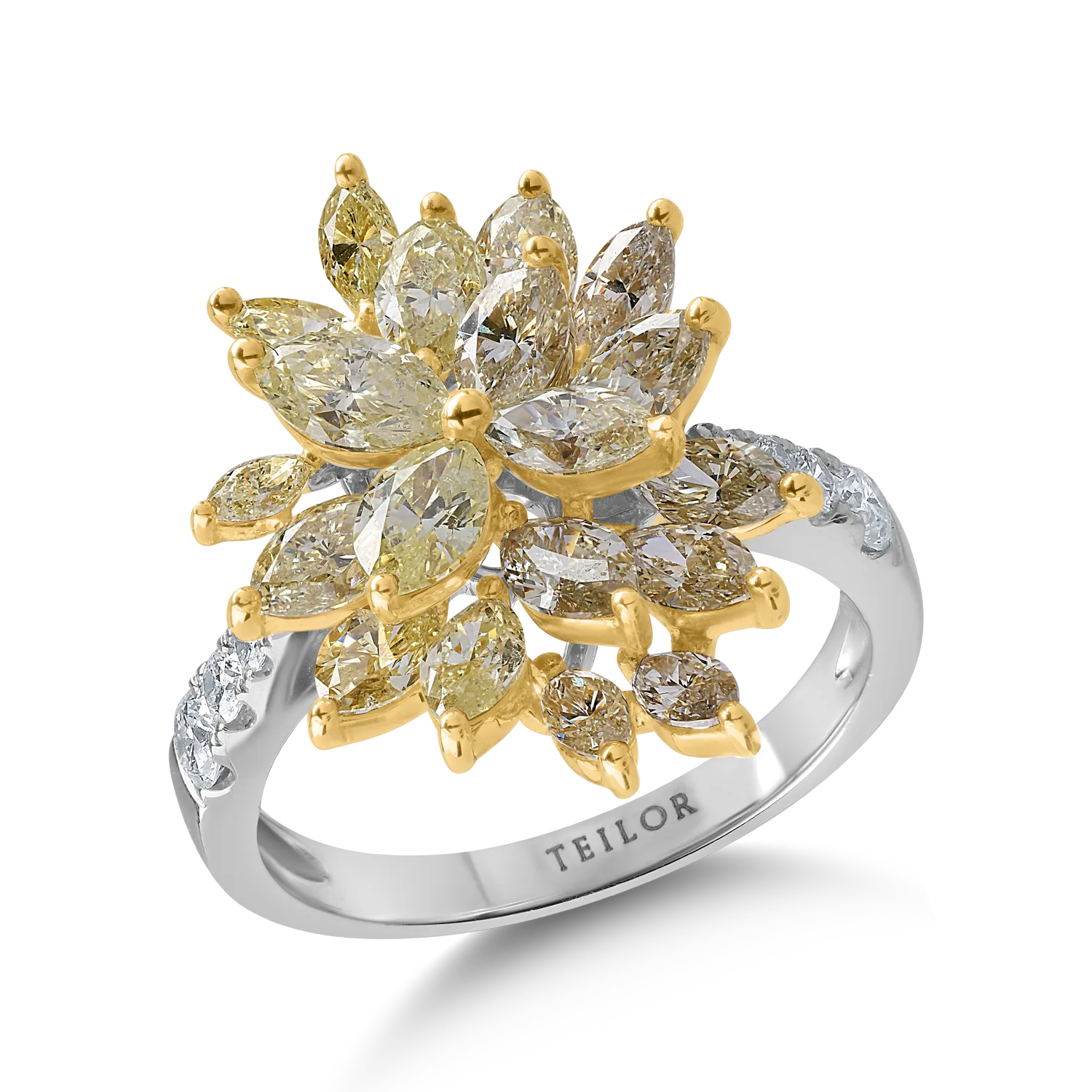 Fehér-sárga arany gyűrű 4.89ct gyémántokkal