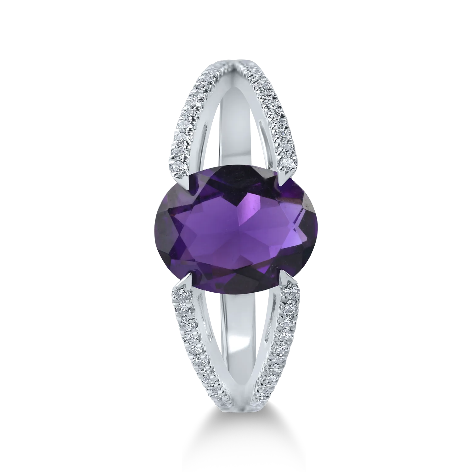 White gold ring with 1.38ct amethyst and 0.21ct diamonds