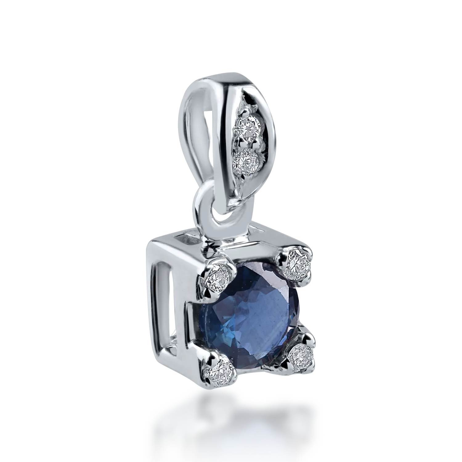 White gold pendant with 0.3ct sapphire and 0.04ct diamonds