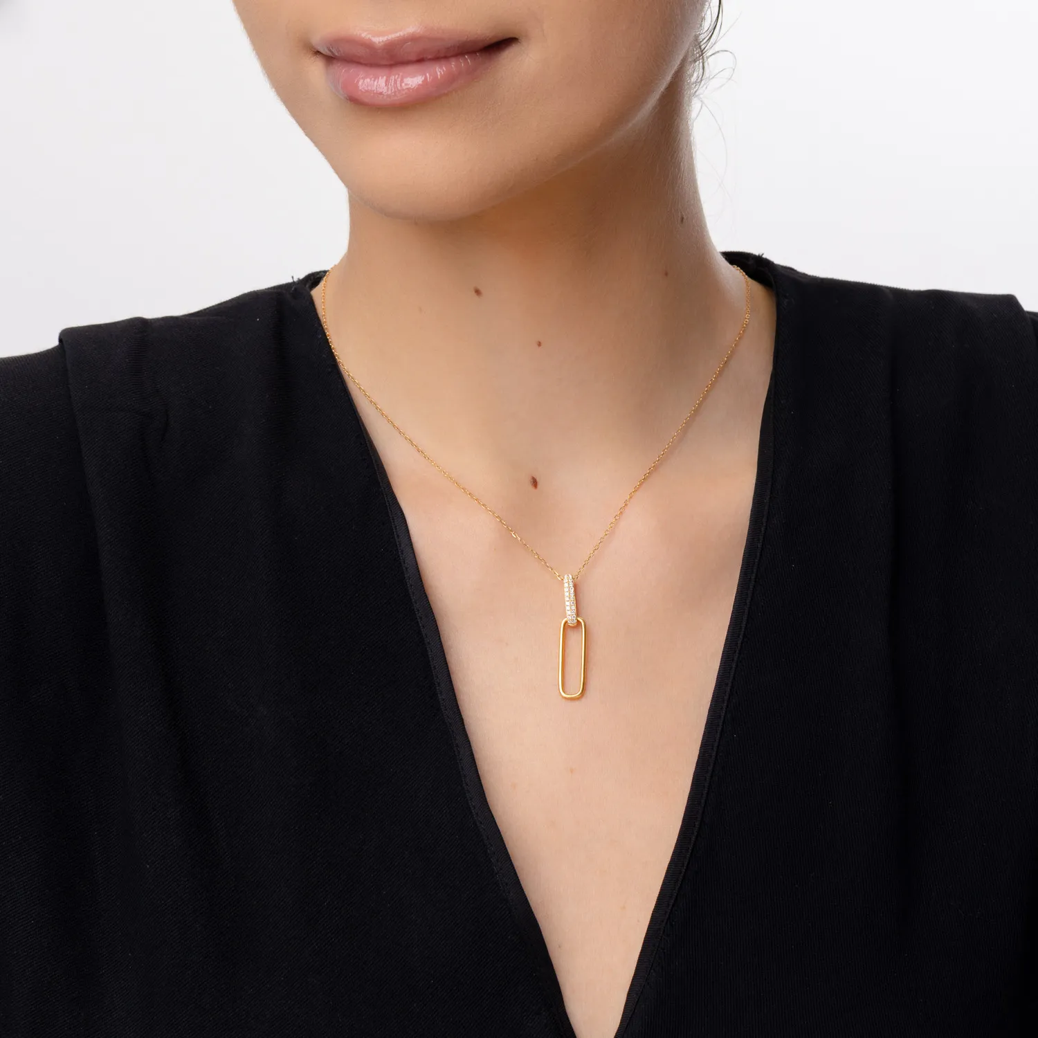 Yellow gold pendant necklace with 0.17ct diamonds
