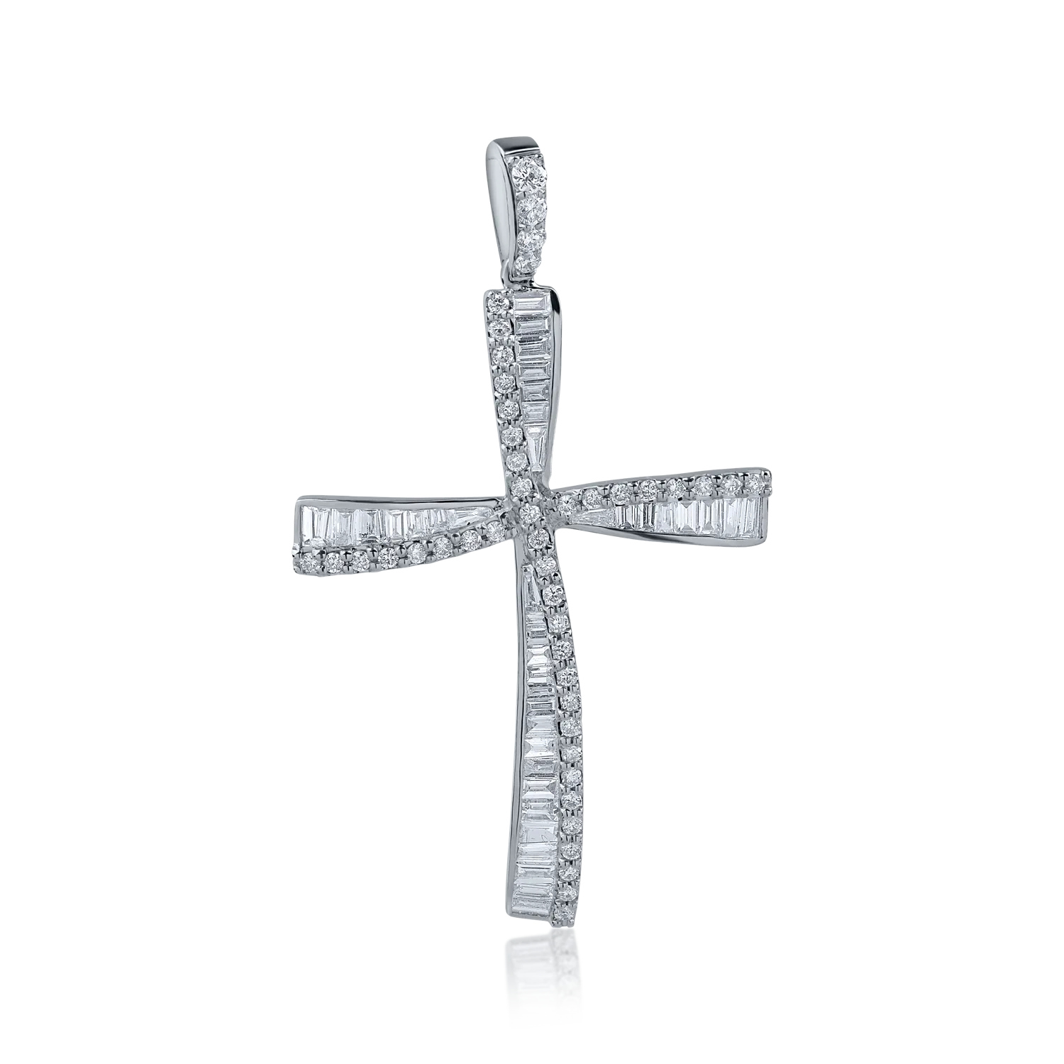 Zawieszka w kształcie krzyża z białego złota z diamentami o masie 0.6ct