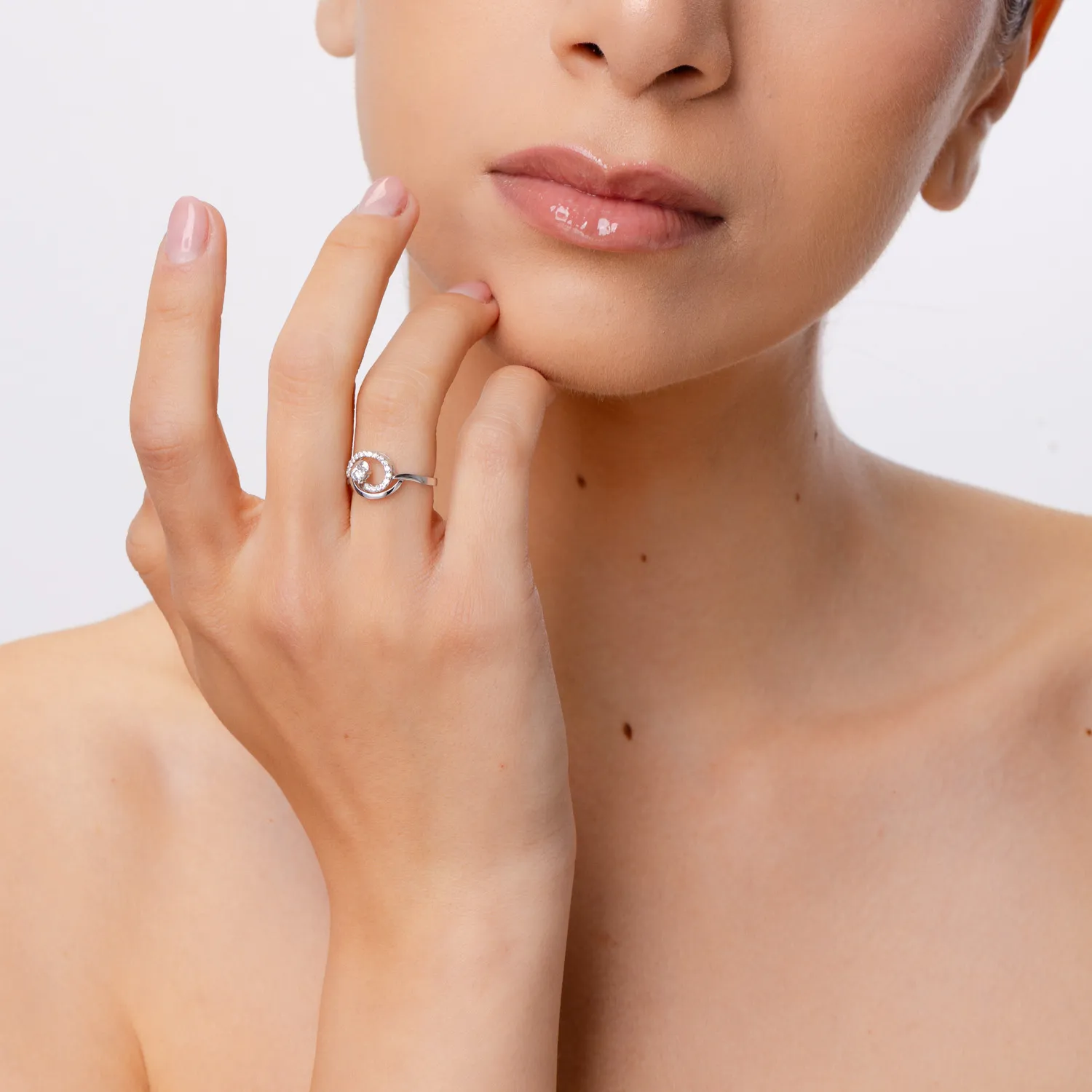 White gold ring with 0.25ct diamonds