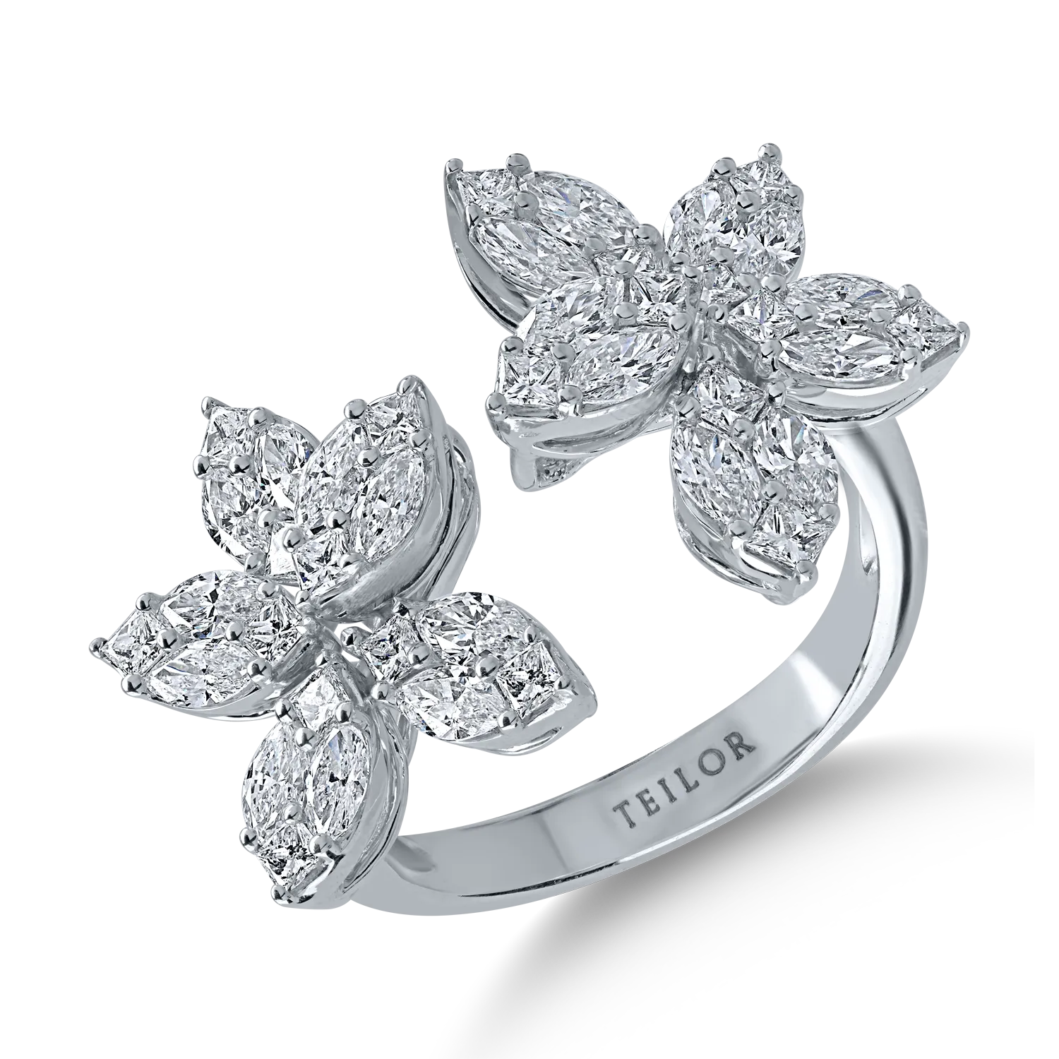 White gold ring with 1.94ct diamonds