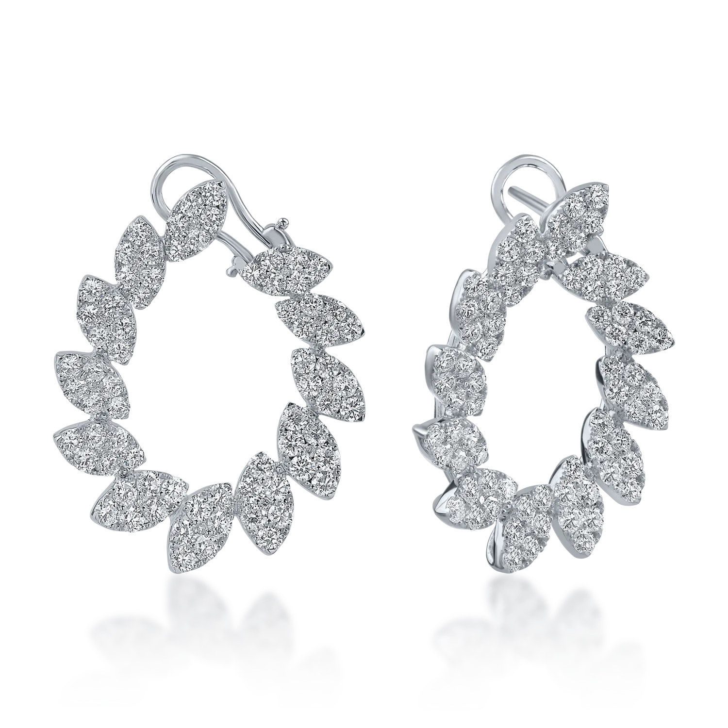 Cercei din aur alb cu diamante de 3.59ct