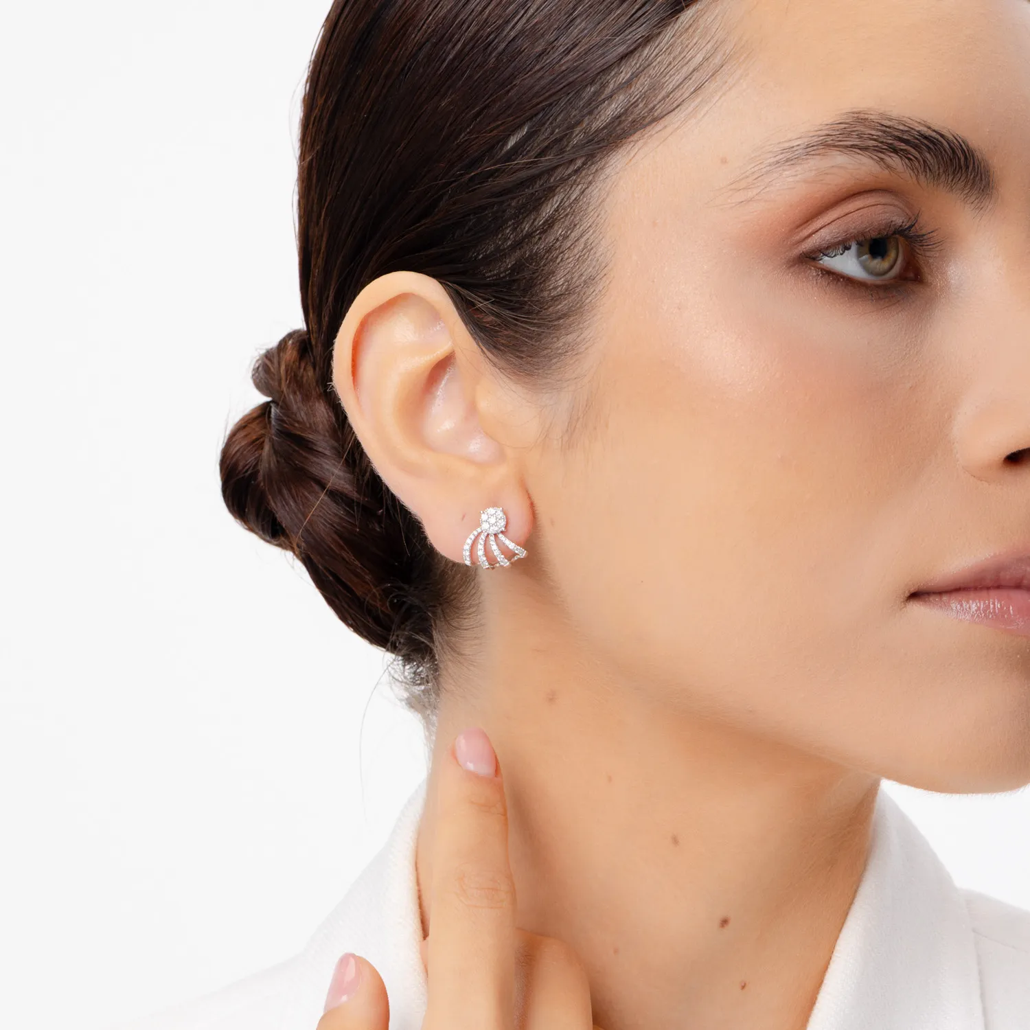 Fehér arany fülbevaló 0.78ct gyémántokkal