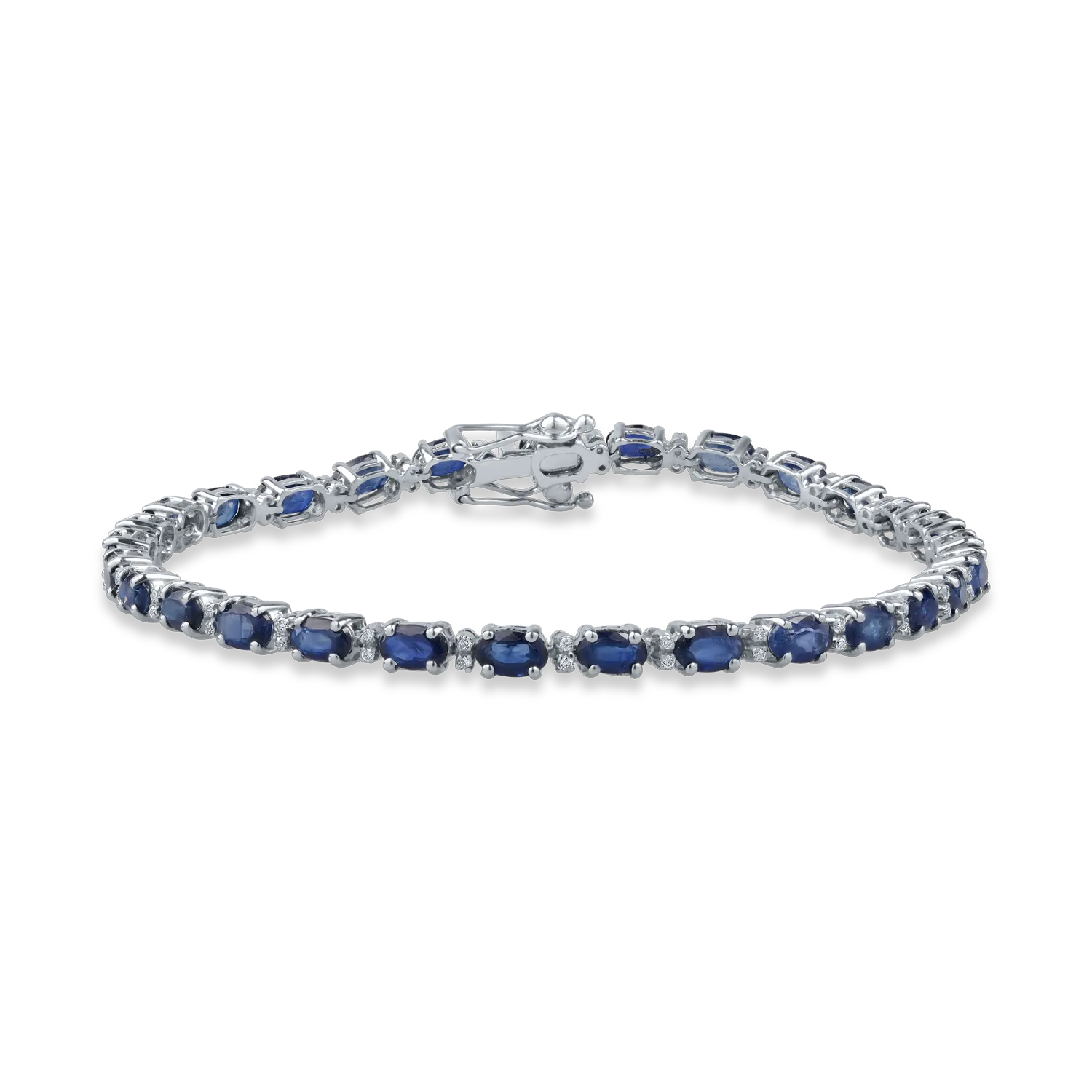 White gold tennis bracelet with 7.75ct sapphires and 0.17ct diamonds