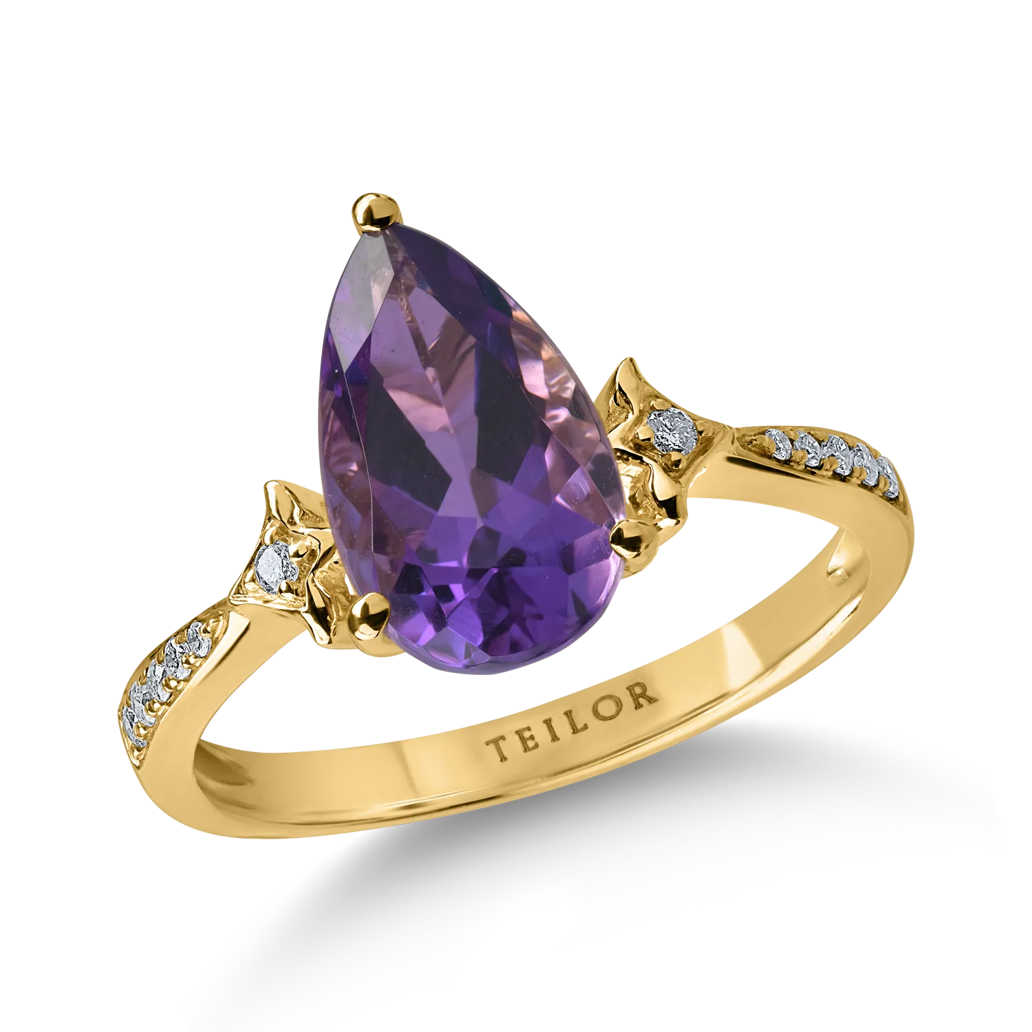 Yellow gold ring with 2.41ct amethyst and 0.08ct diamonds